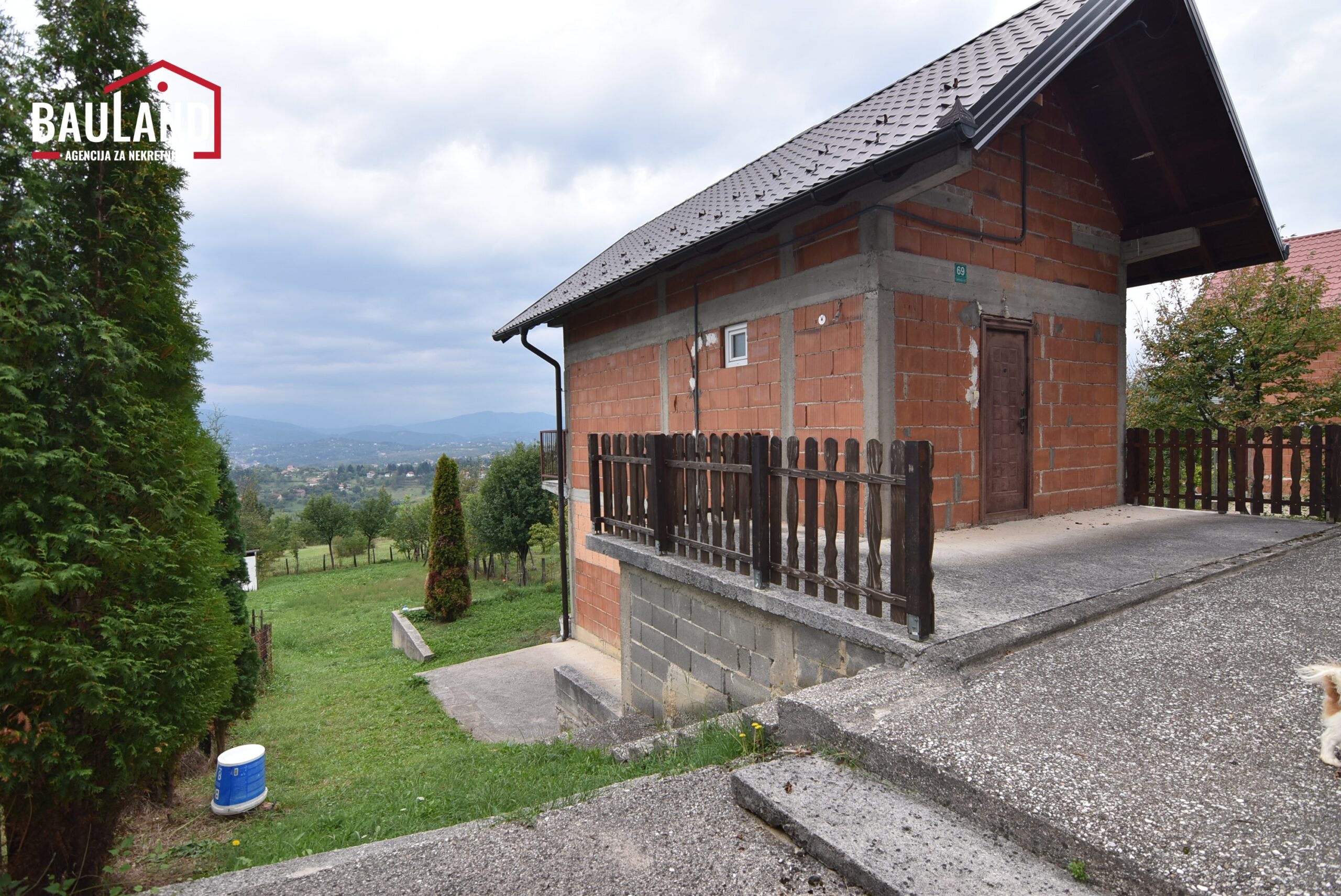 10 zemljište i vikendica za prodaju Općina Novi Grad Sarajevo