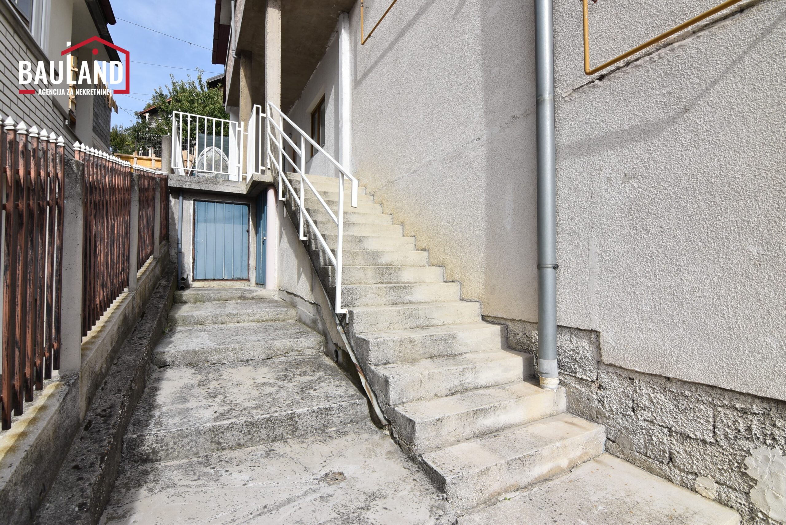 08 dio kuće na prodaju površine 185m2