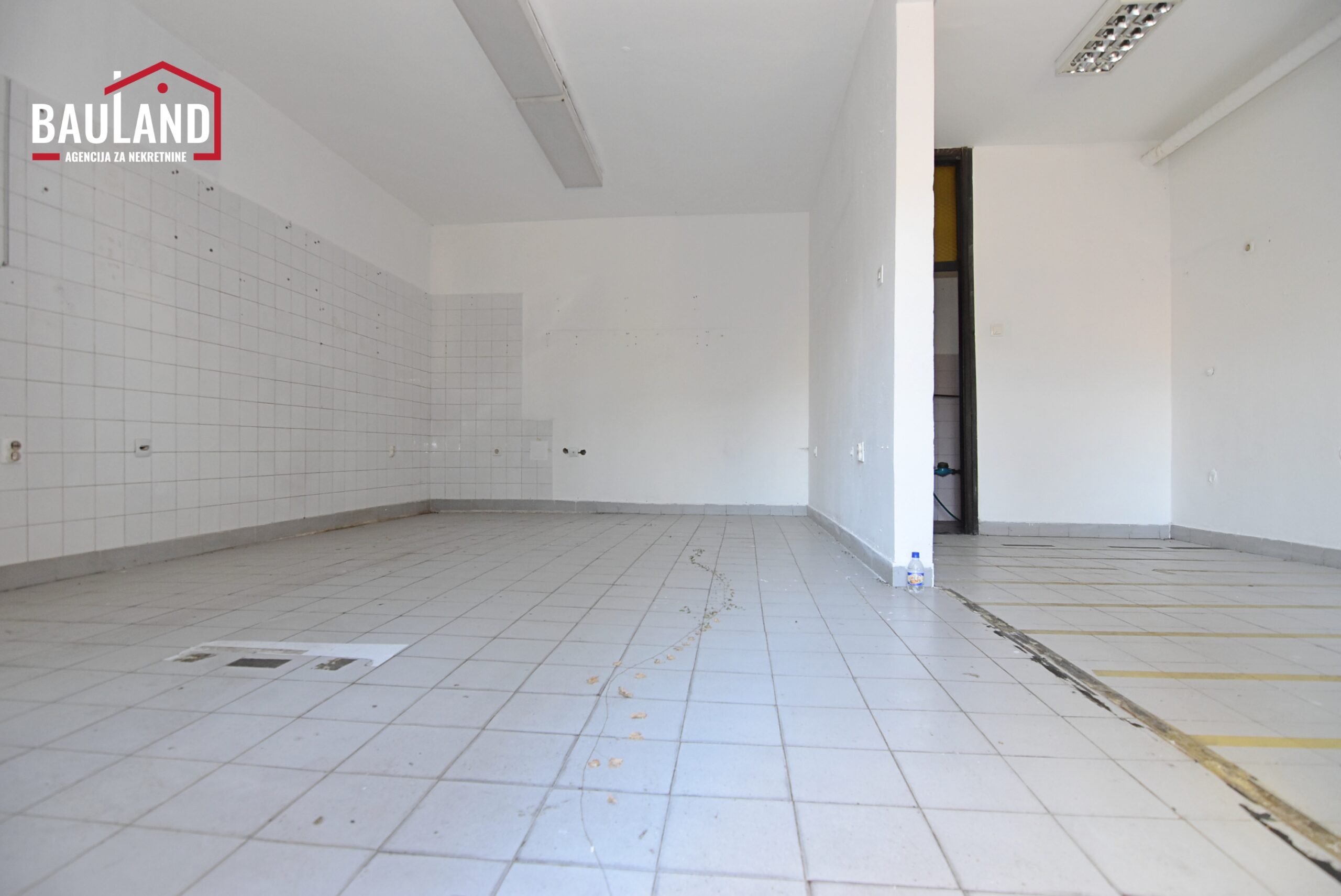 02 poslovni prostor za prodaju Koševsko brdo naselje