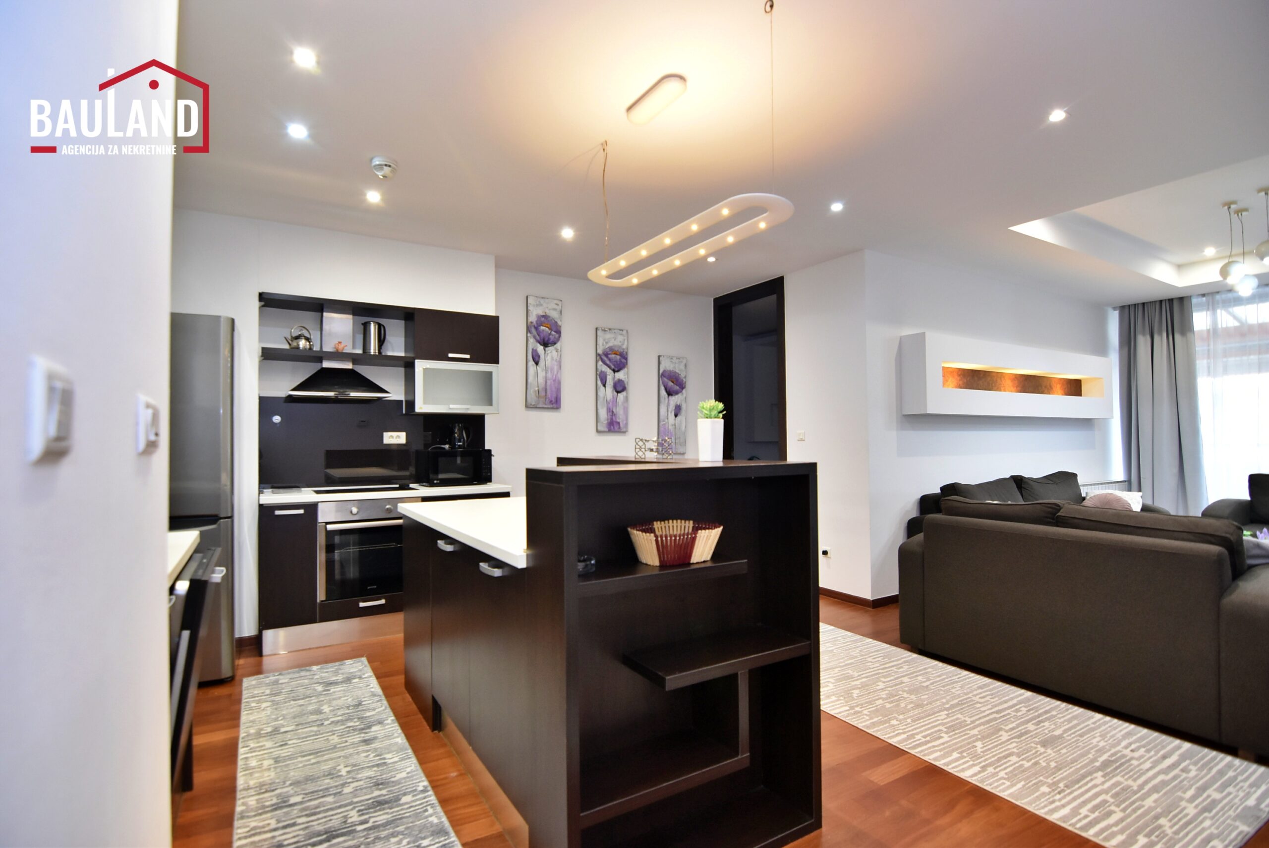 11 trosoban namješten stan 100m2 BOSMAL