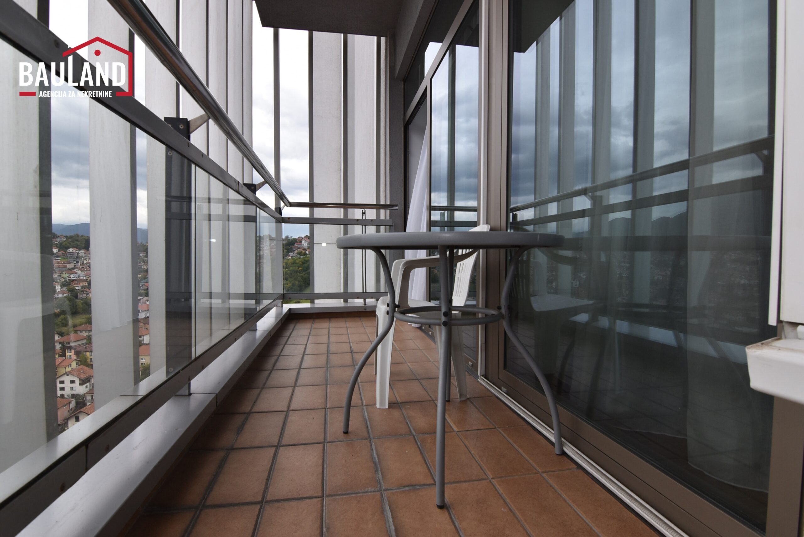 10 najam stana Bosmal dva kupatila balkon