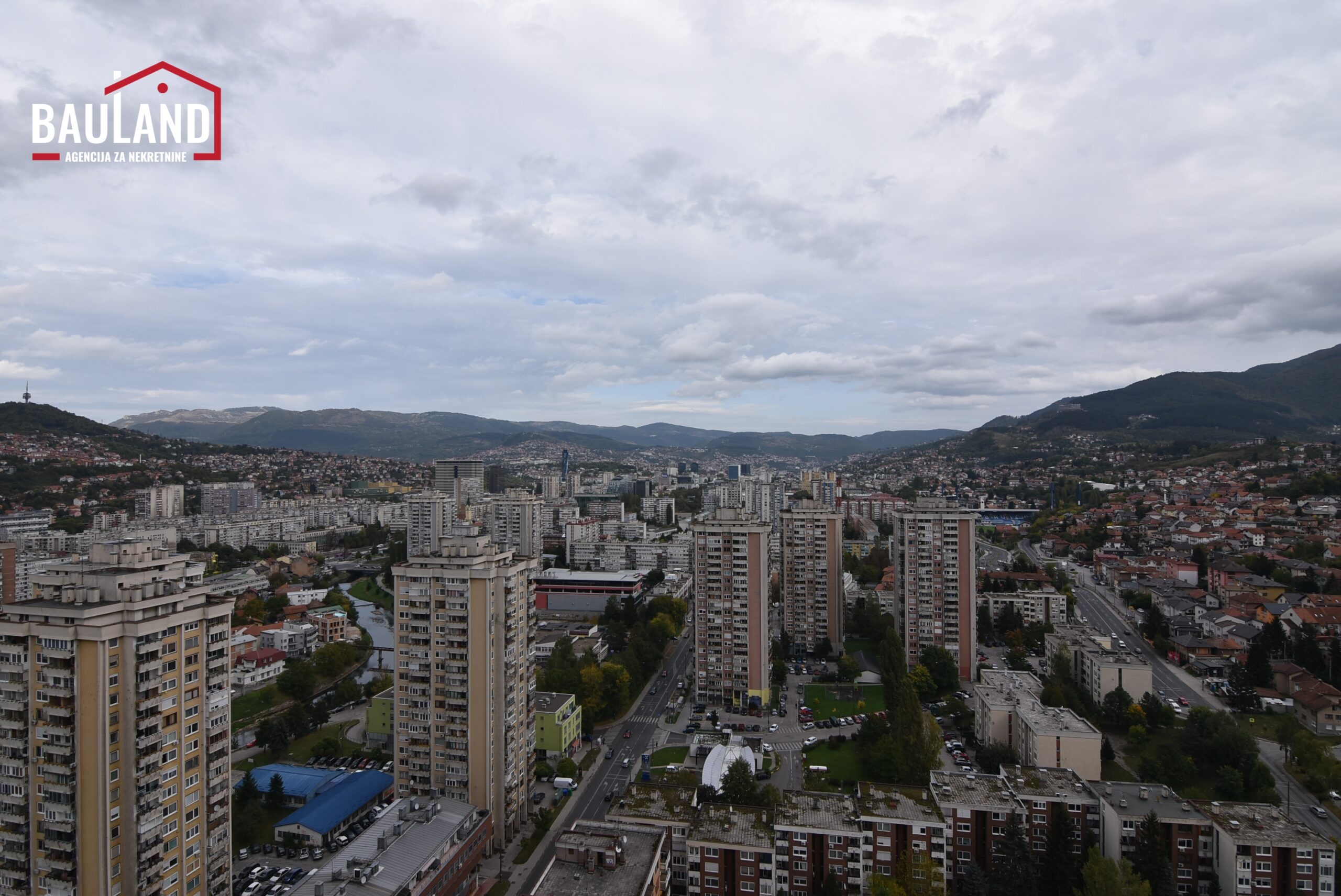 16 trosoban stan za najam 100m2 18 ti sprat lift dva kupatila