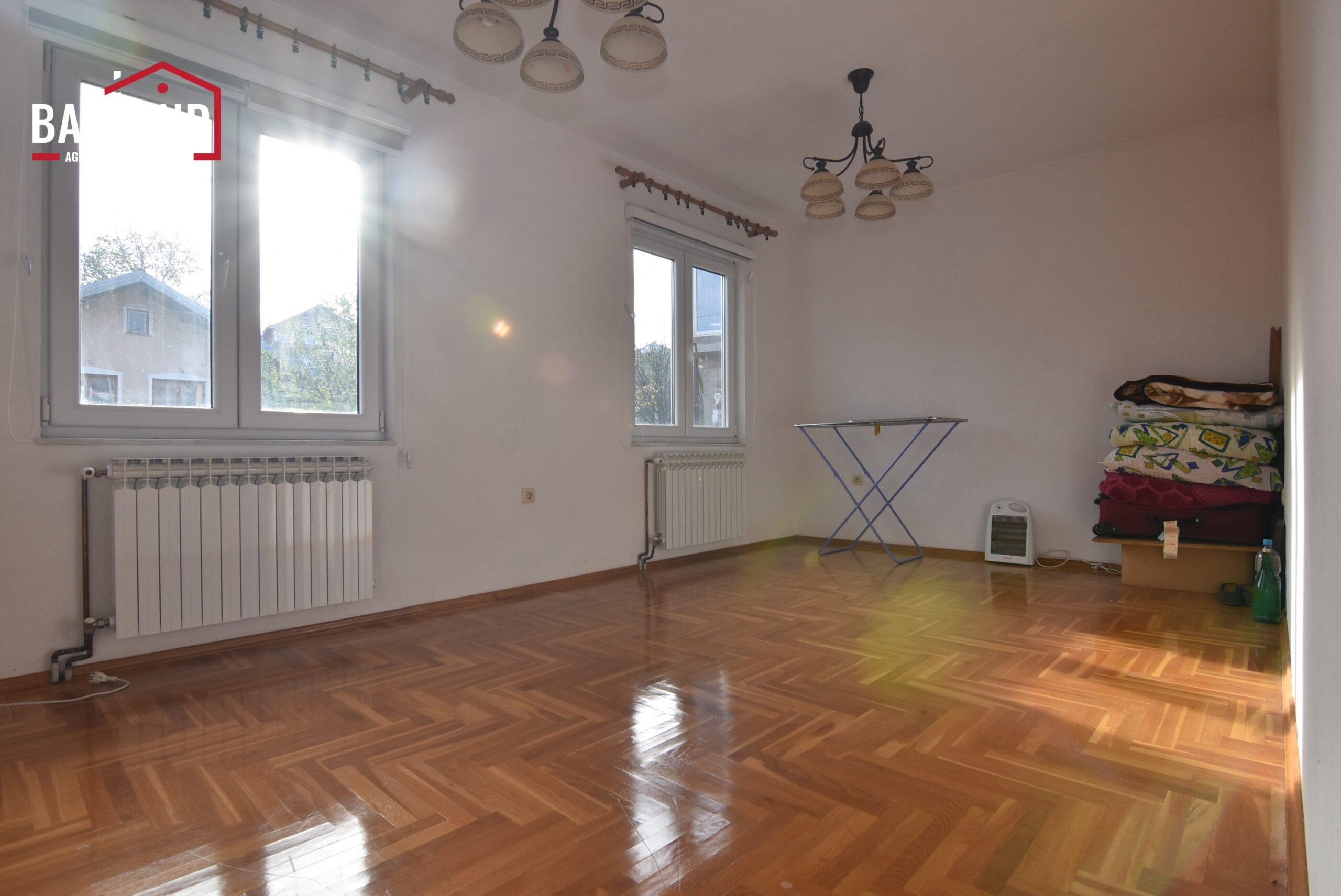 10 na prodaju kuća u naselju Bojnik Općina Novi Grad Sarajevo