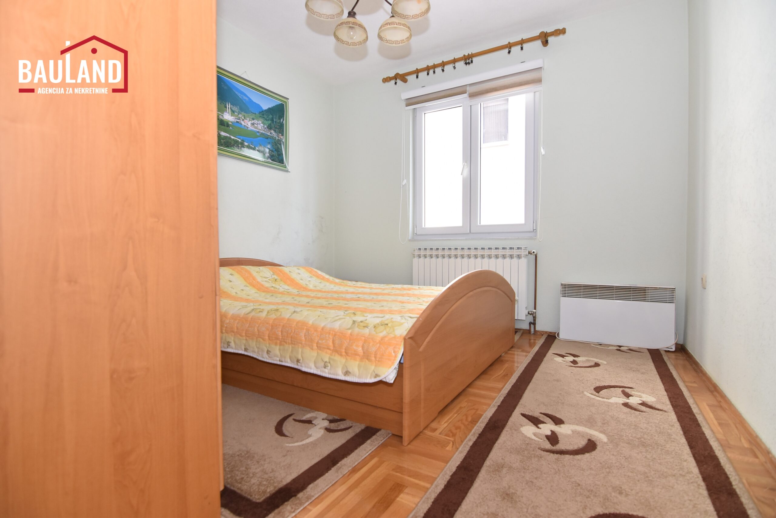 12 kuća za prodaju Bojnik