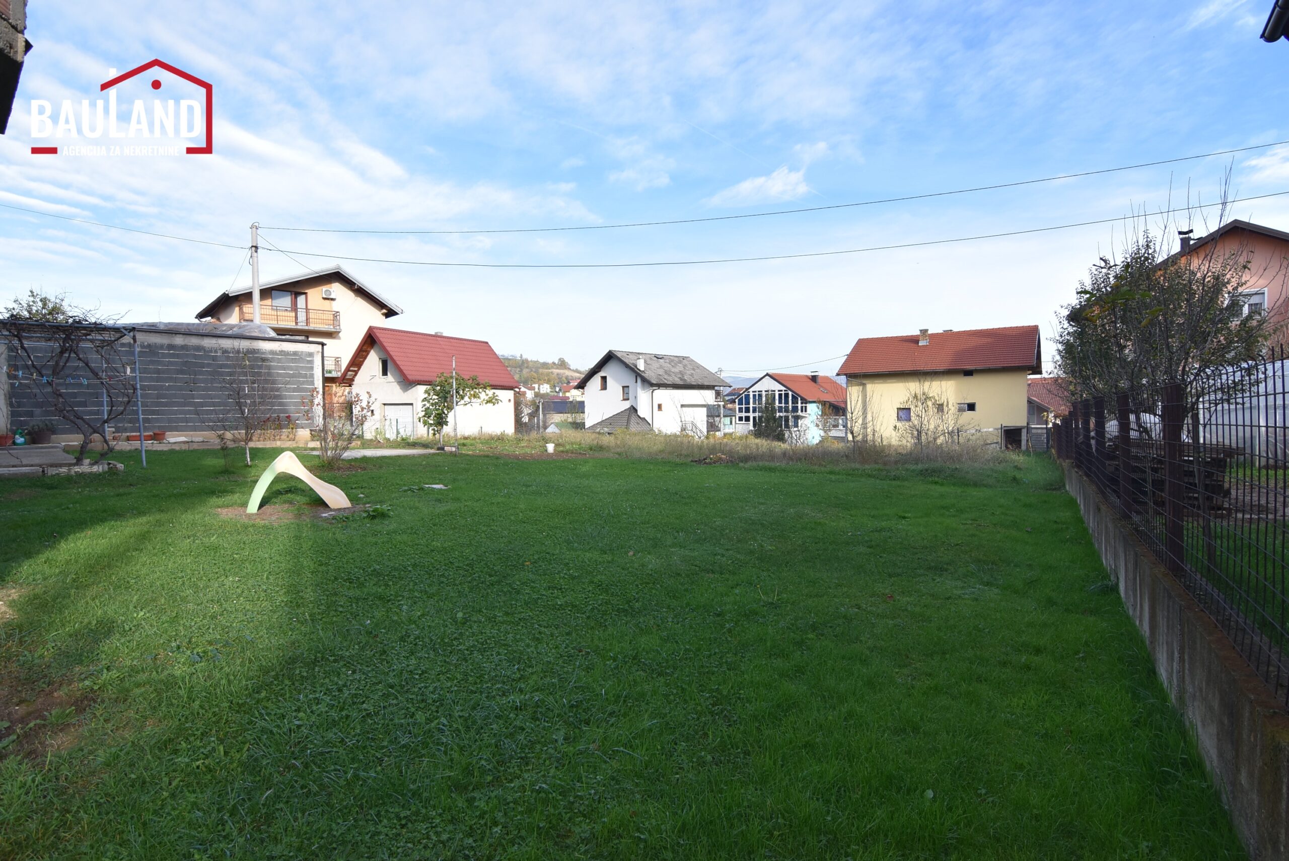 23 na prodaju kuća u naselju Bojnik Općina Novi Grad Sarajevo