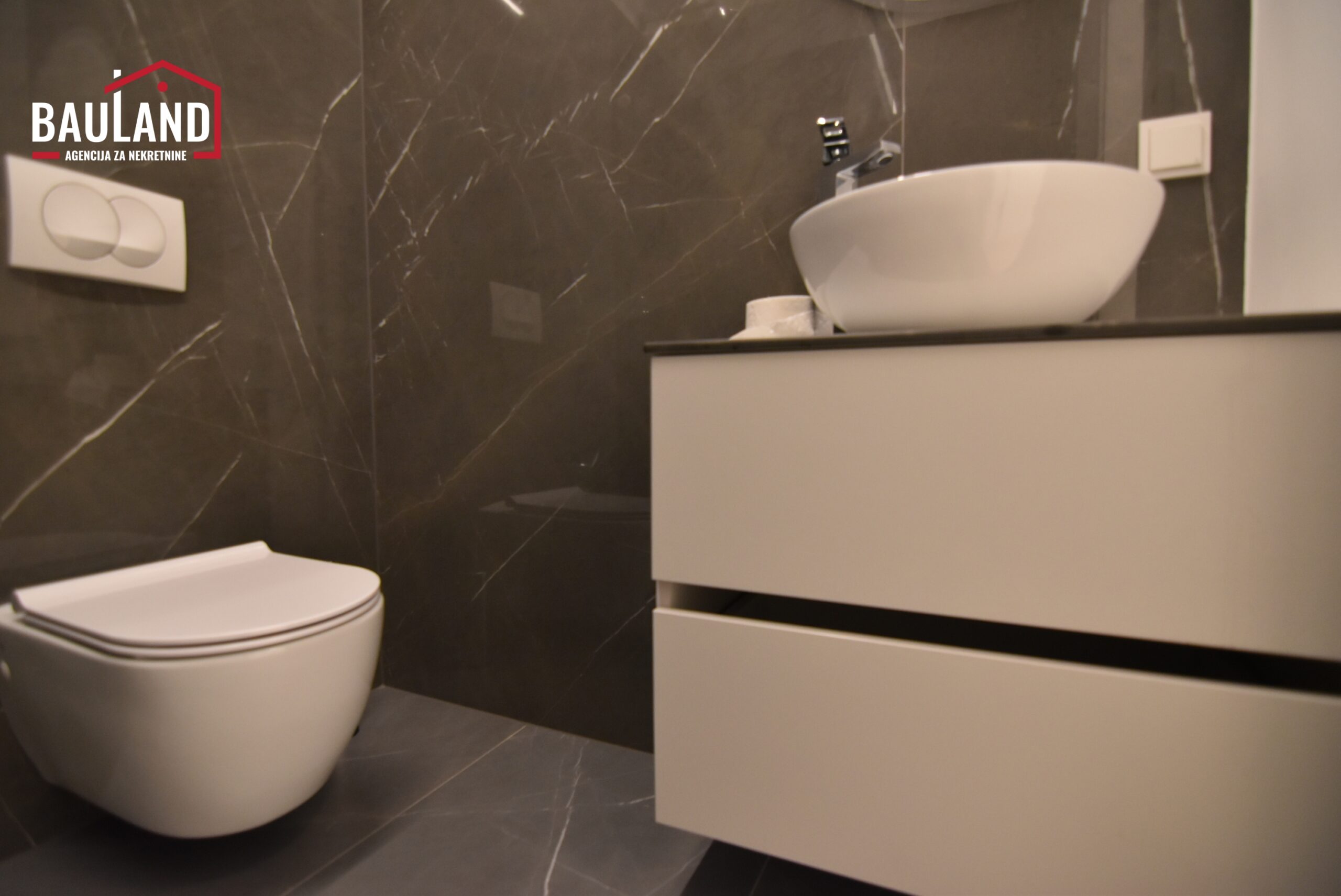 10 najam stana 64m2 garažno parking mjesto lift