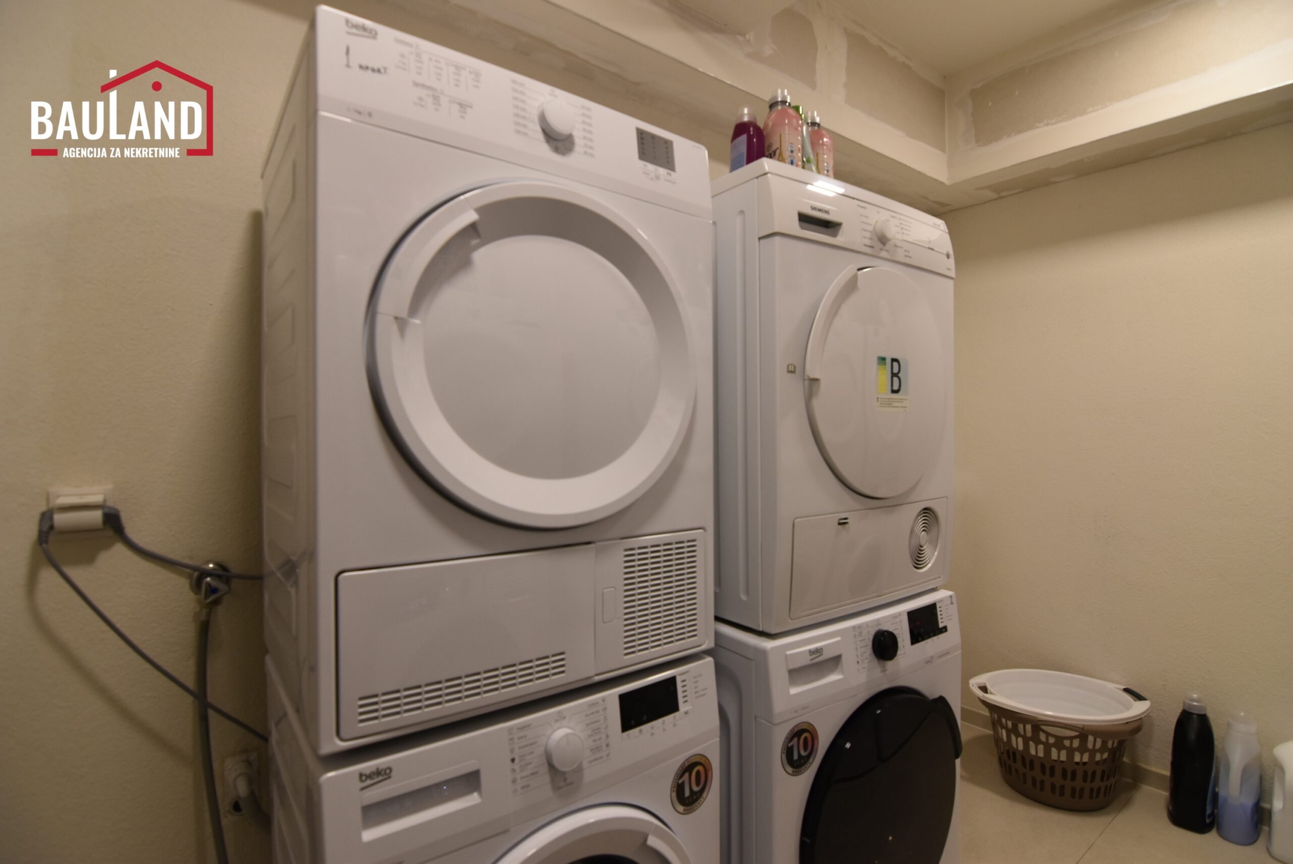 21 stan za iznajmljivanje 95m2 Općina Centar ul. Antuna Hangija