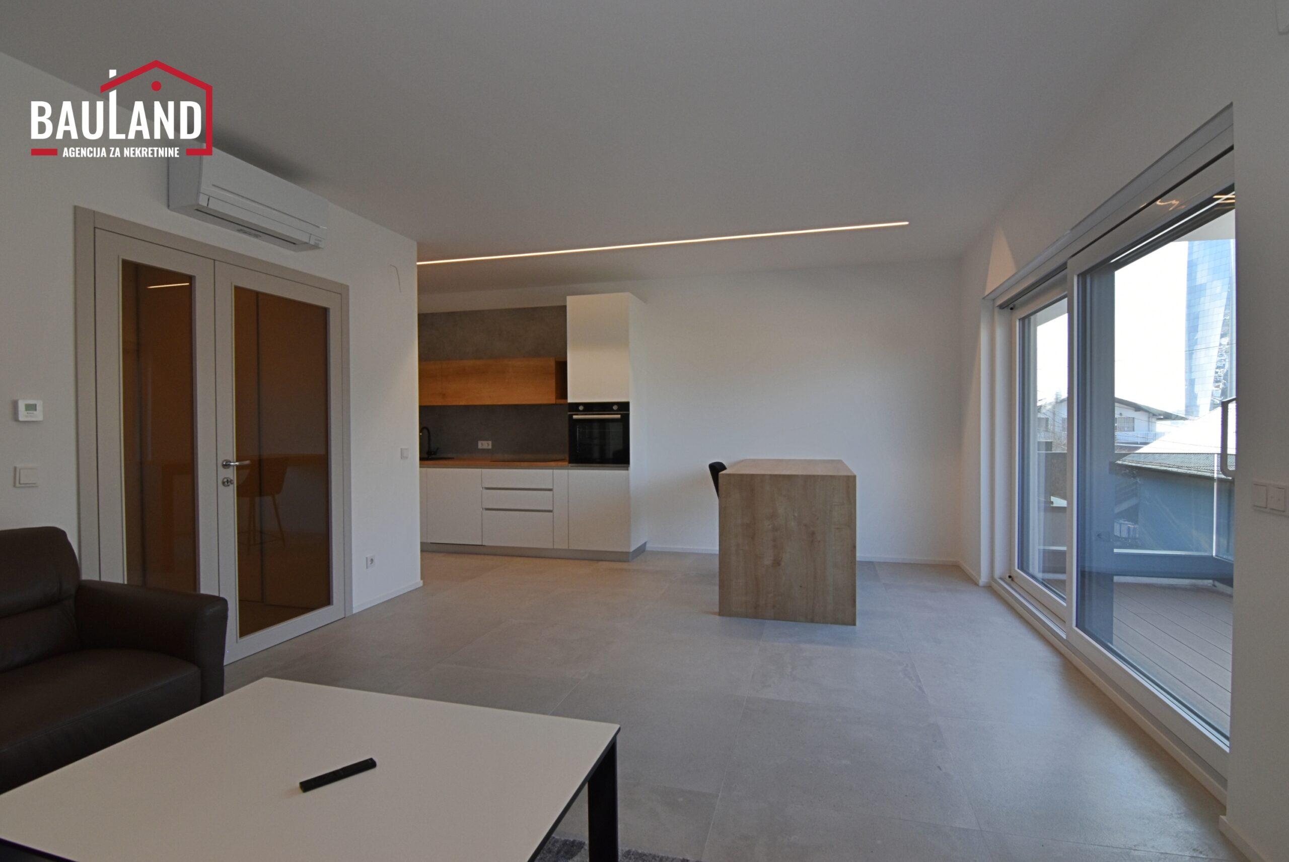 4 iznajmljuje se četverosoban stan na prvom spratu u ulici Antuna Hangija