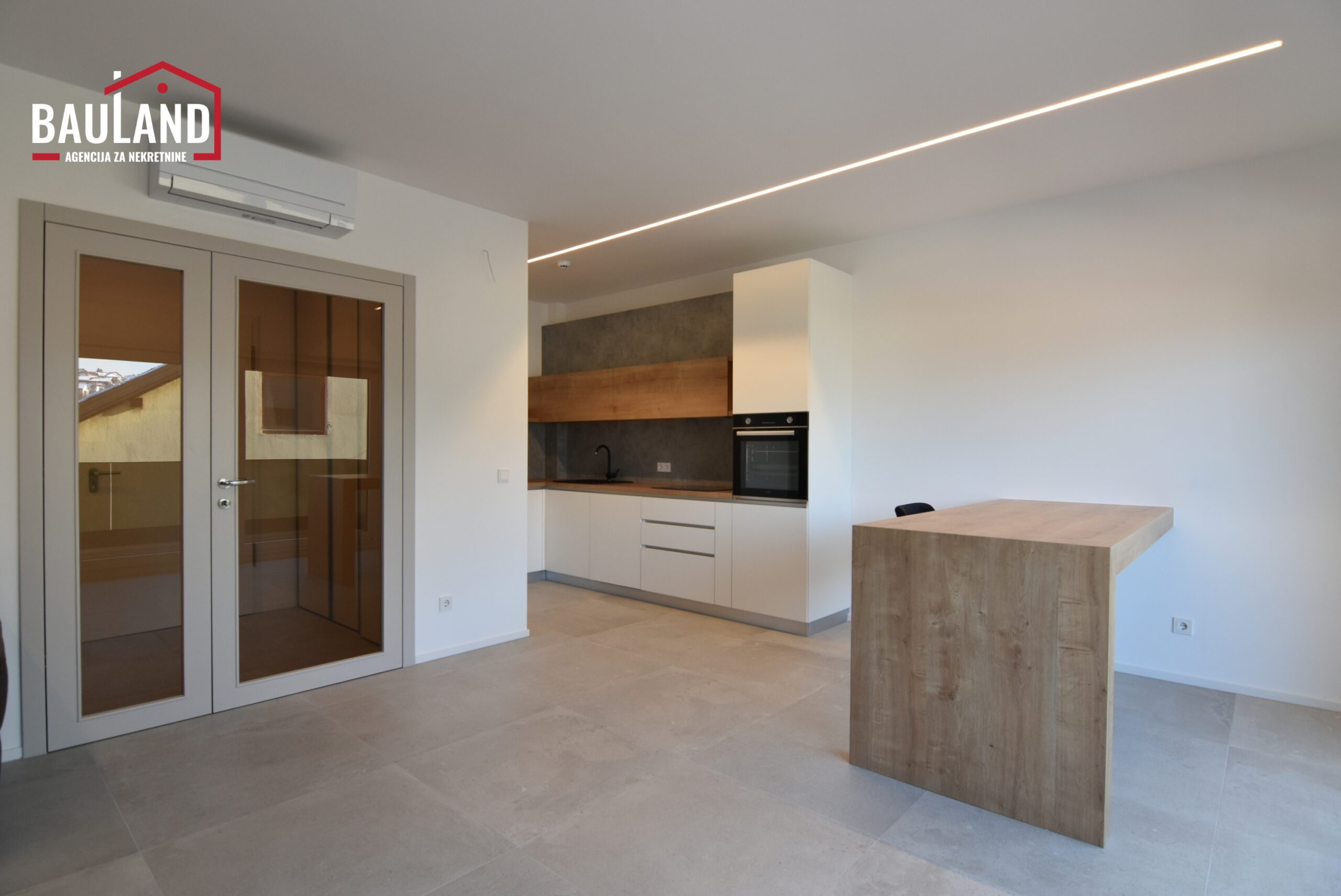 5 najam stana 95m2 Centar