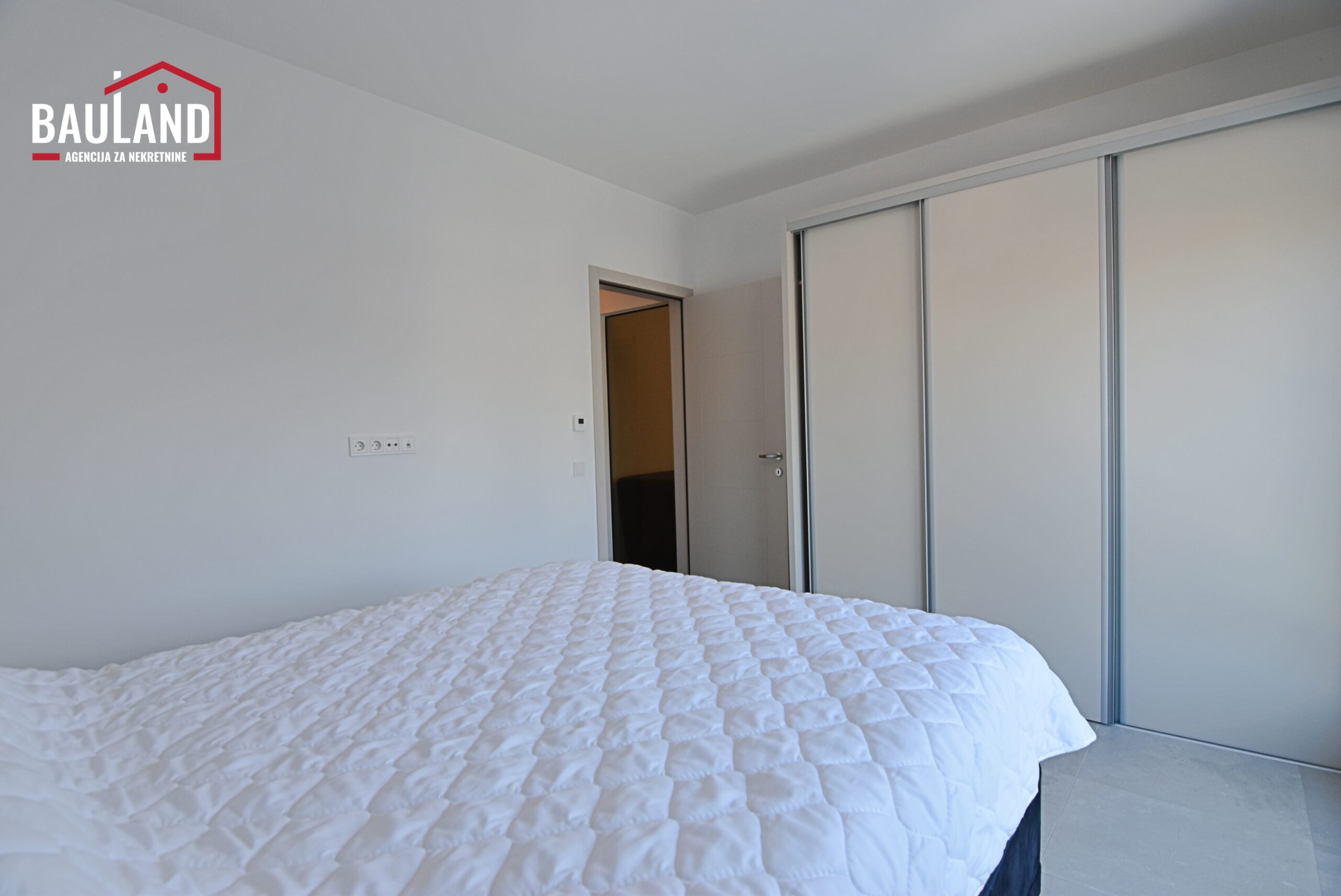 8 najam stana Općina Centar