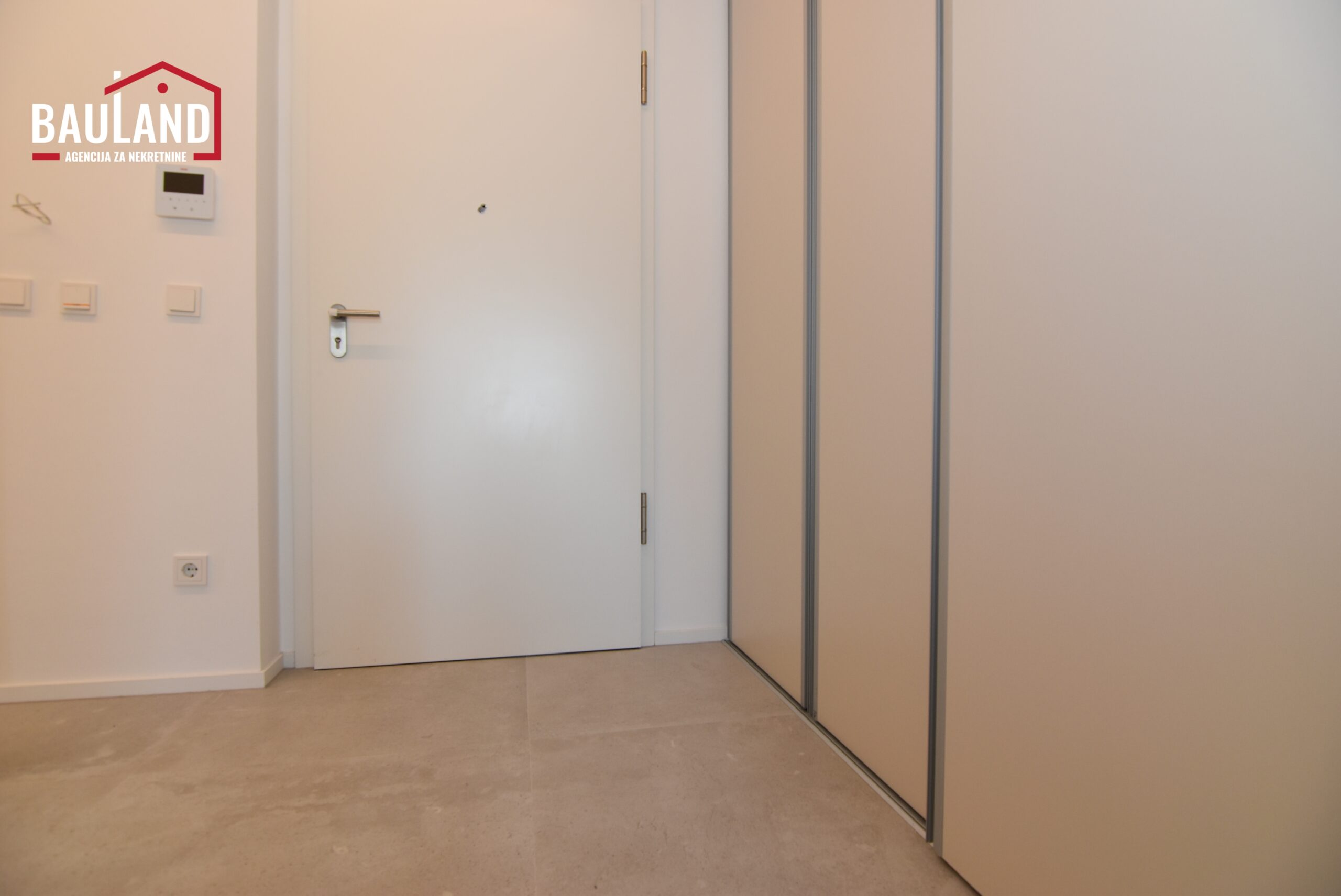 14 stan za najam 95m2 Centar