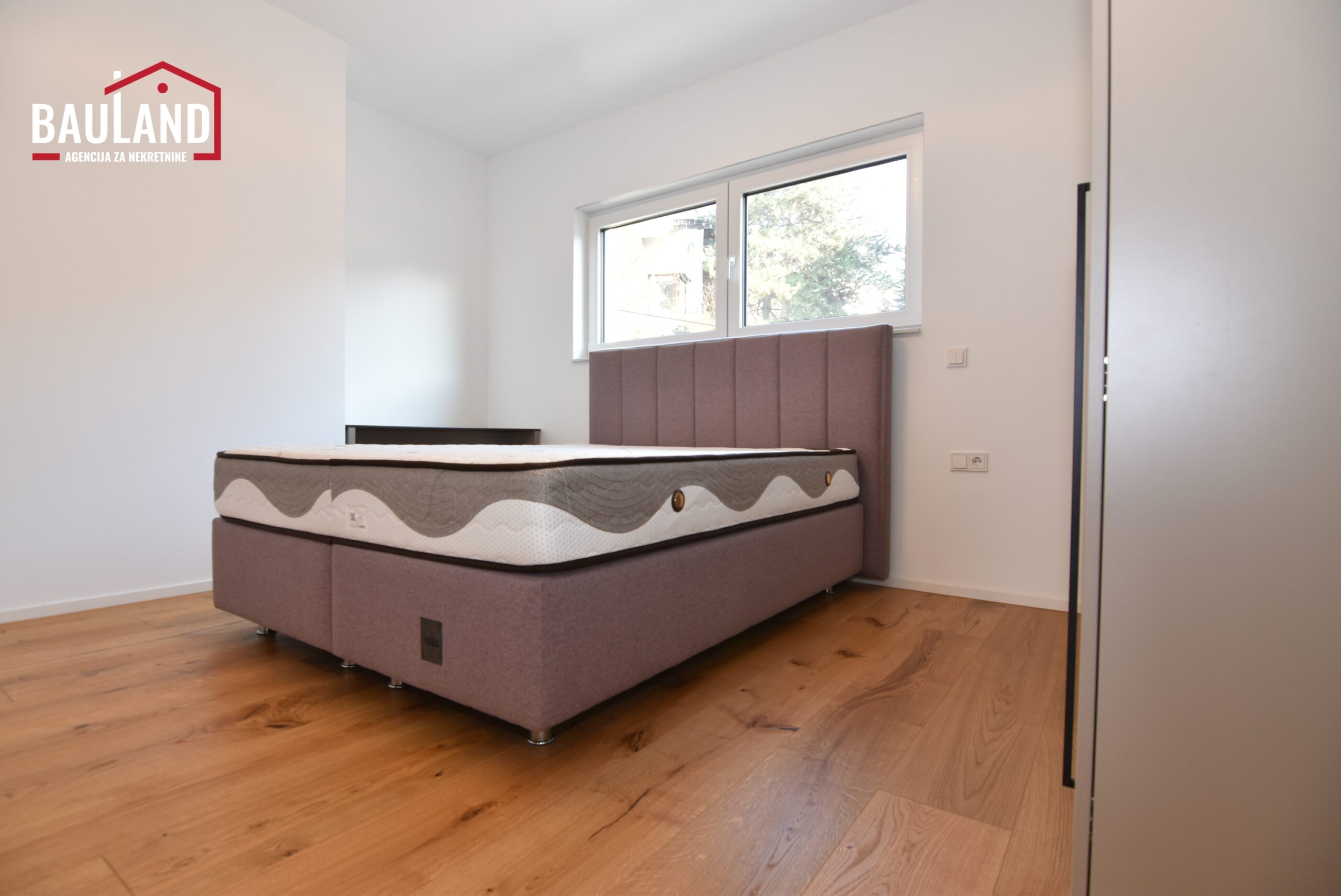 7 najam stana 105m2 II sprat lift balkon garažno mjesto