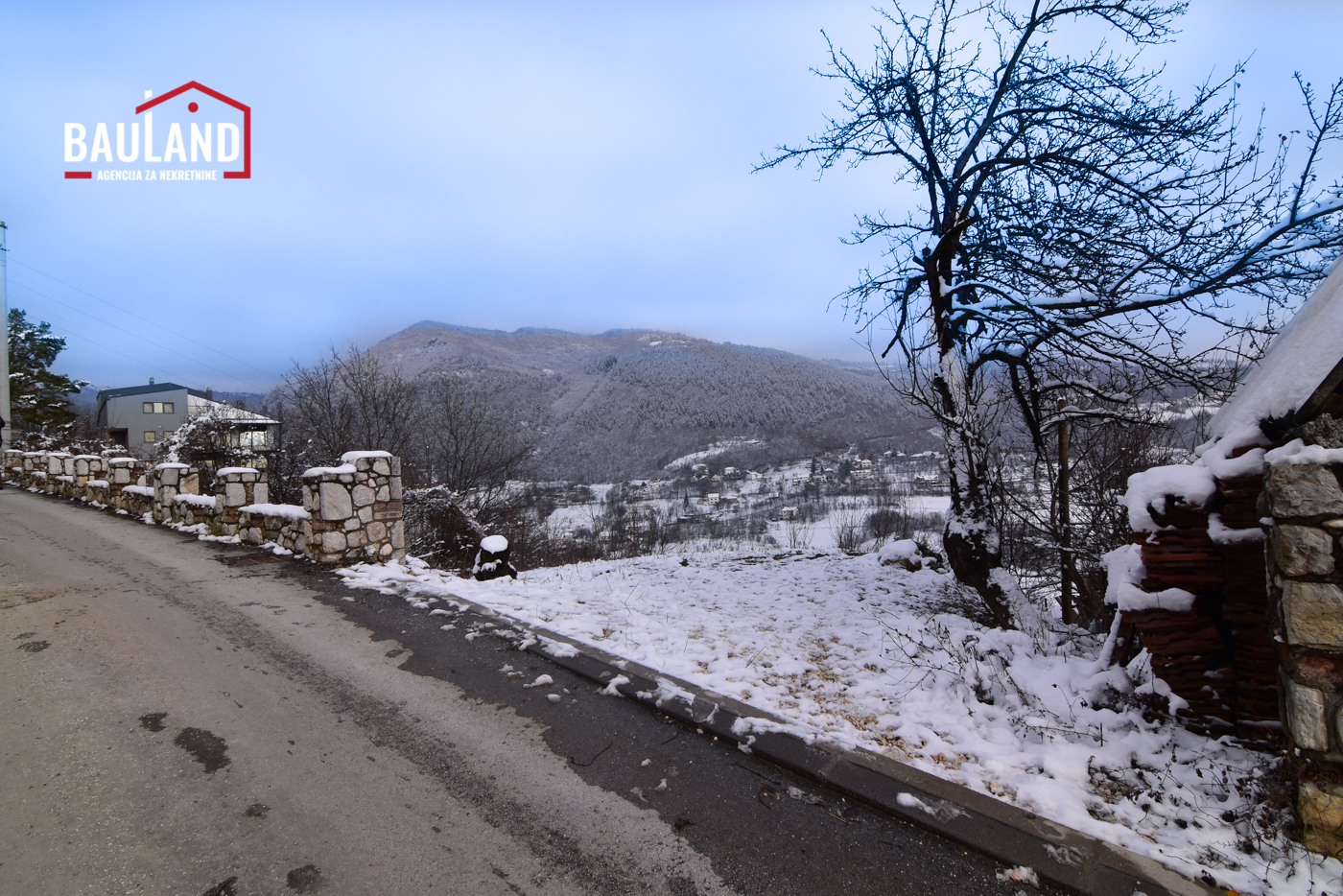 Prostacre parcela in hervorragender Lage im Stadtteil Nahorevo