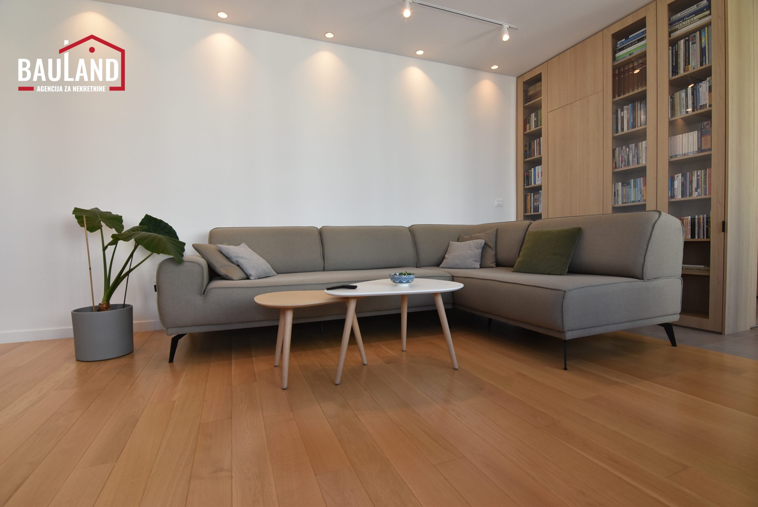 4 trosoban namješten stan za prodaju Grbavica