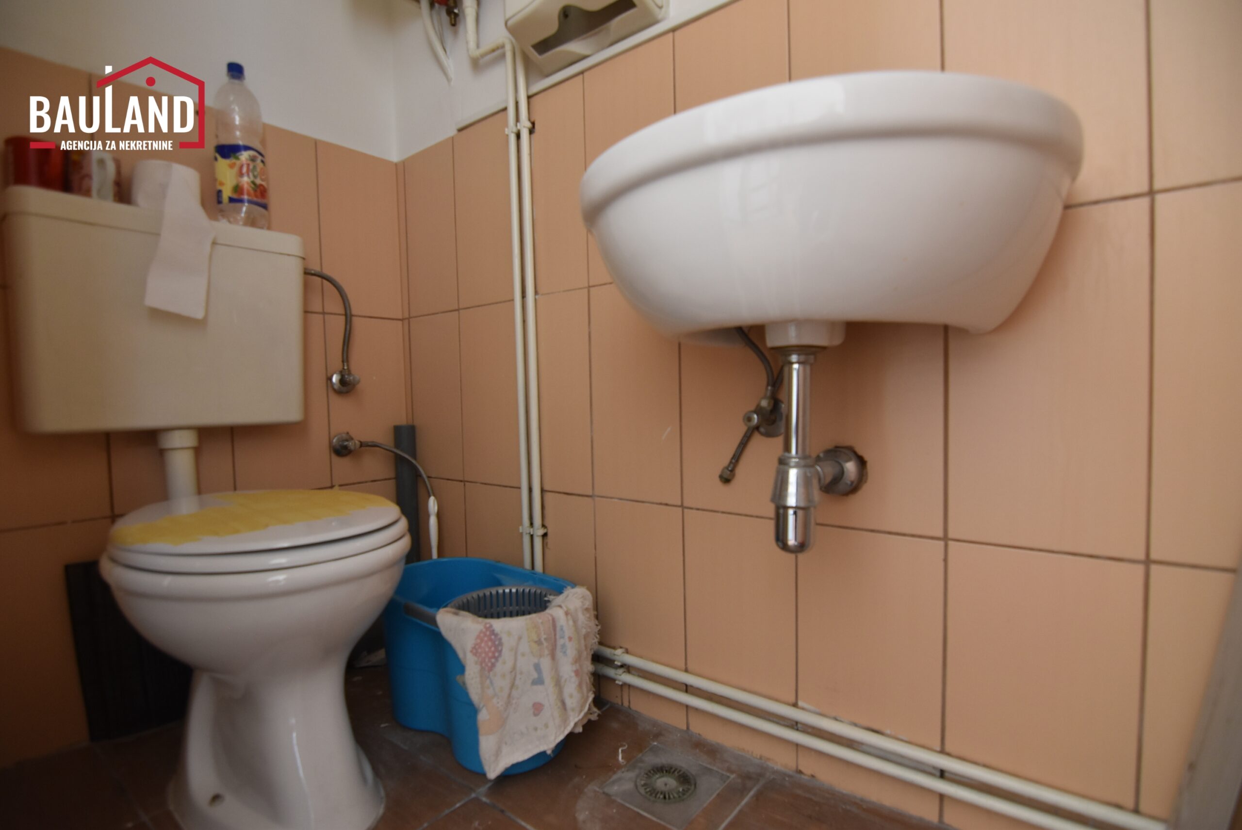 9 poslovni prostor za prodaju