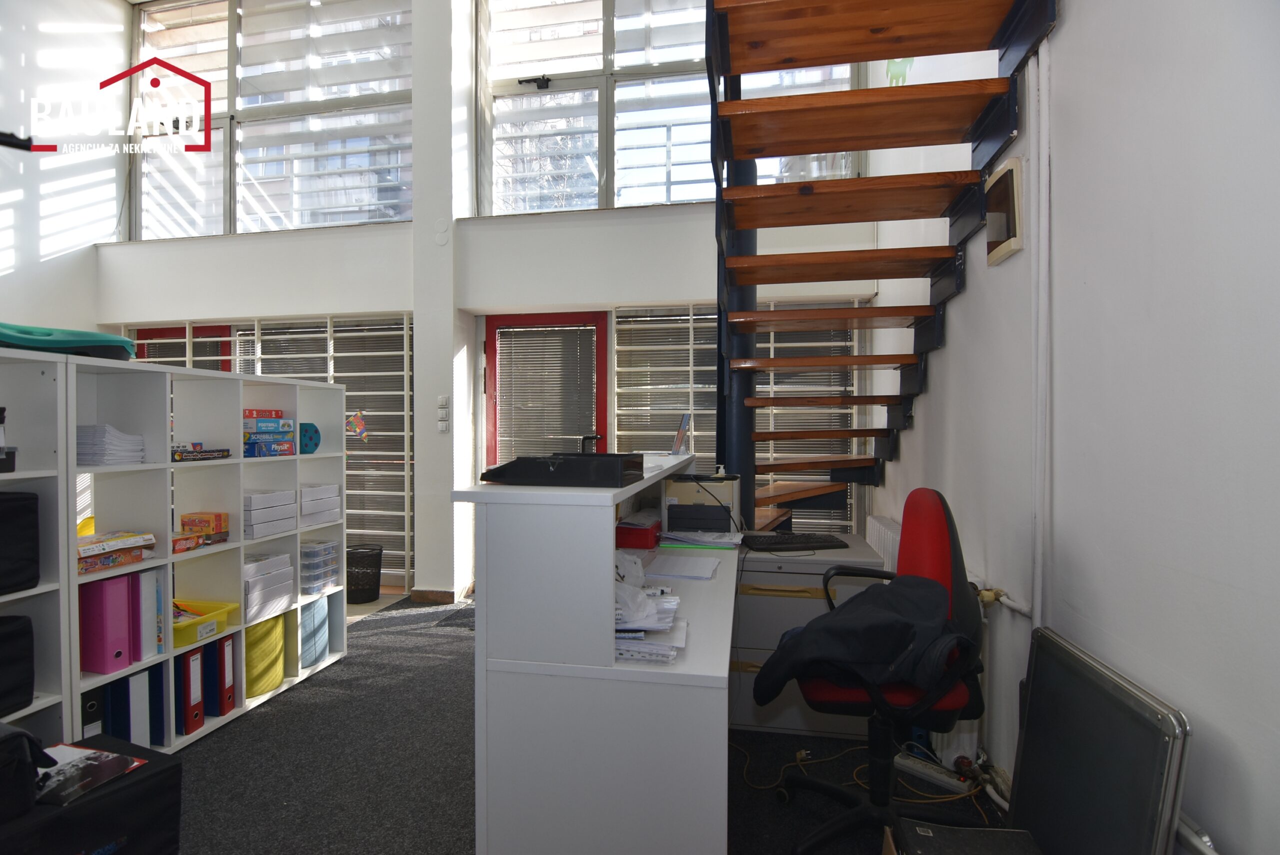 7 poslovni prostor za prodaju Hrasno