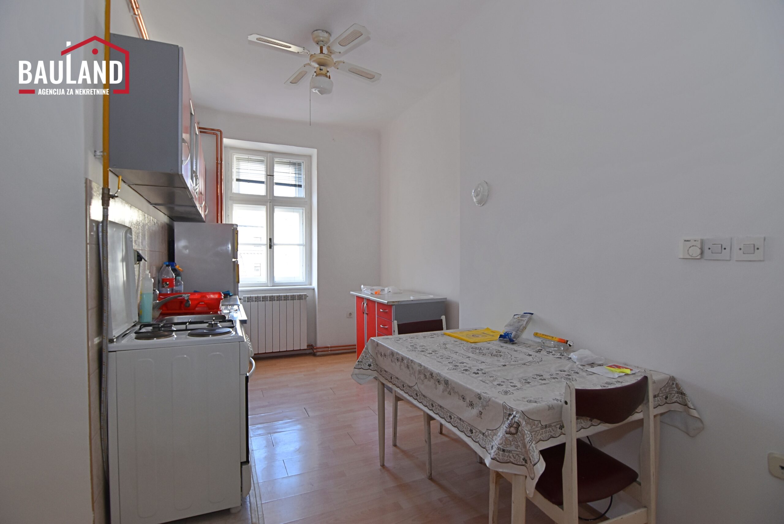 06 stan za prodaju sa dva balkona ulica Vrazova Općina Centar