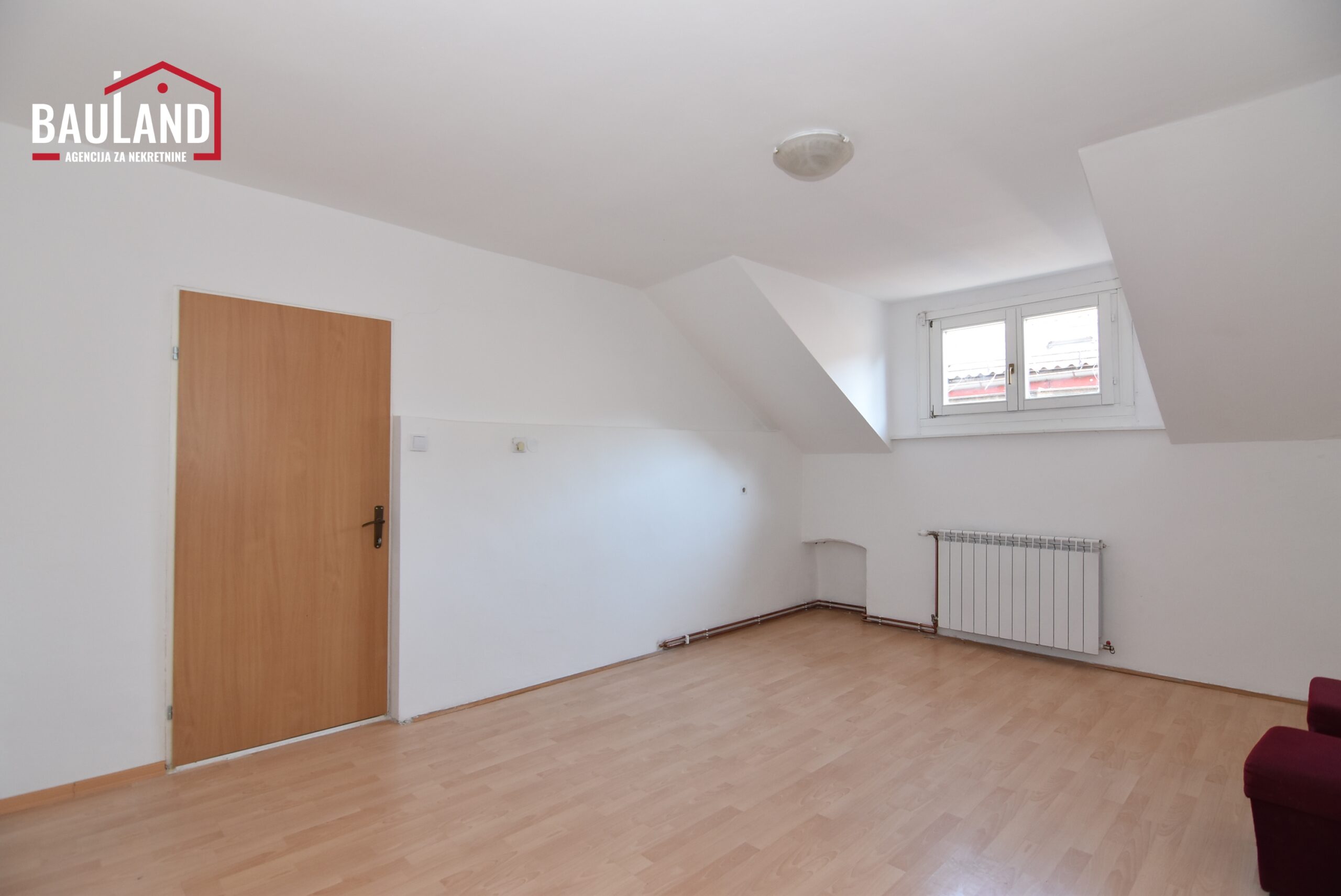 15 prodaje se stan u ulici Vrazova Općina Centar Sarajevo