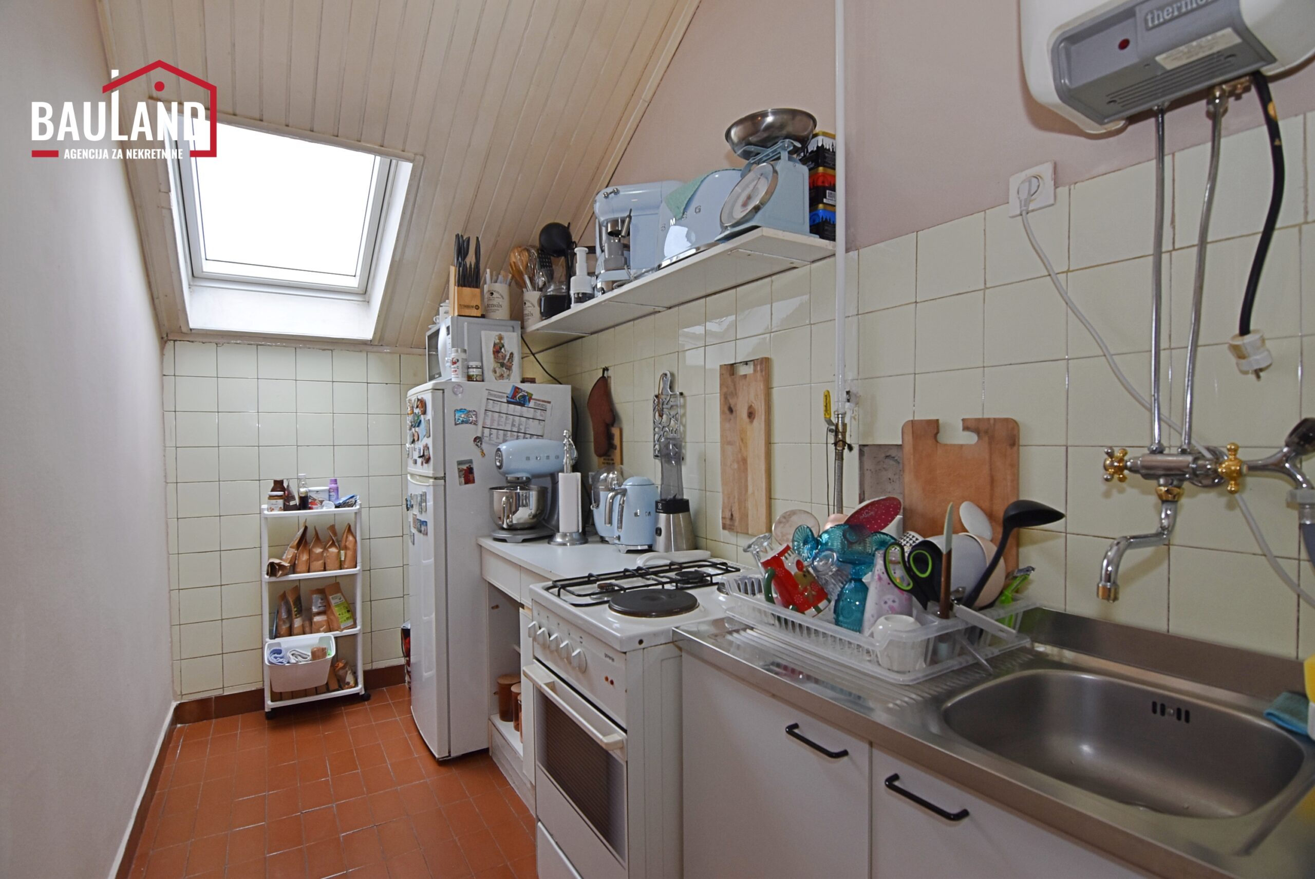 9 stan za prodaju 76m2 Vraca Novo Sarajevo