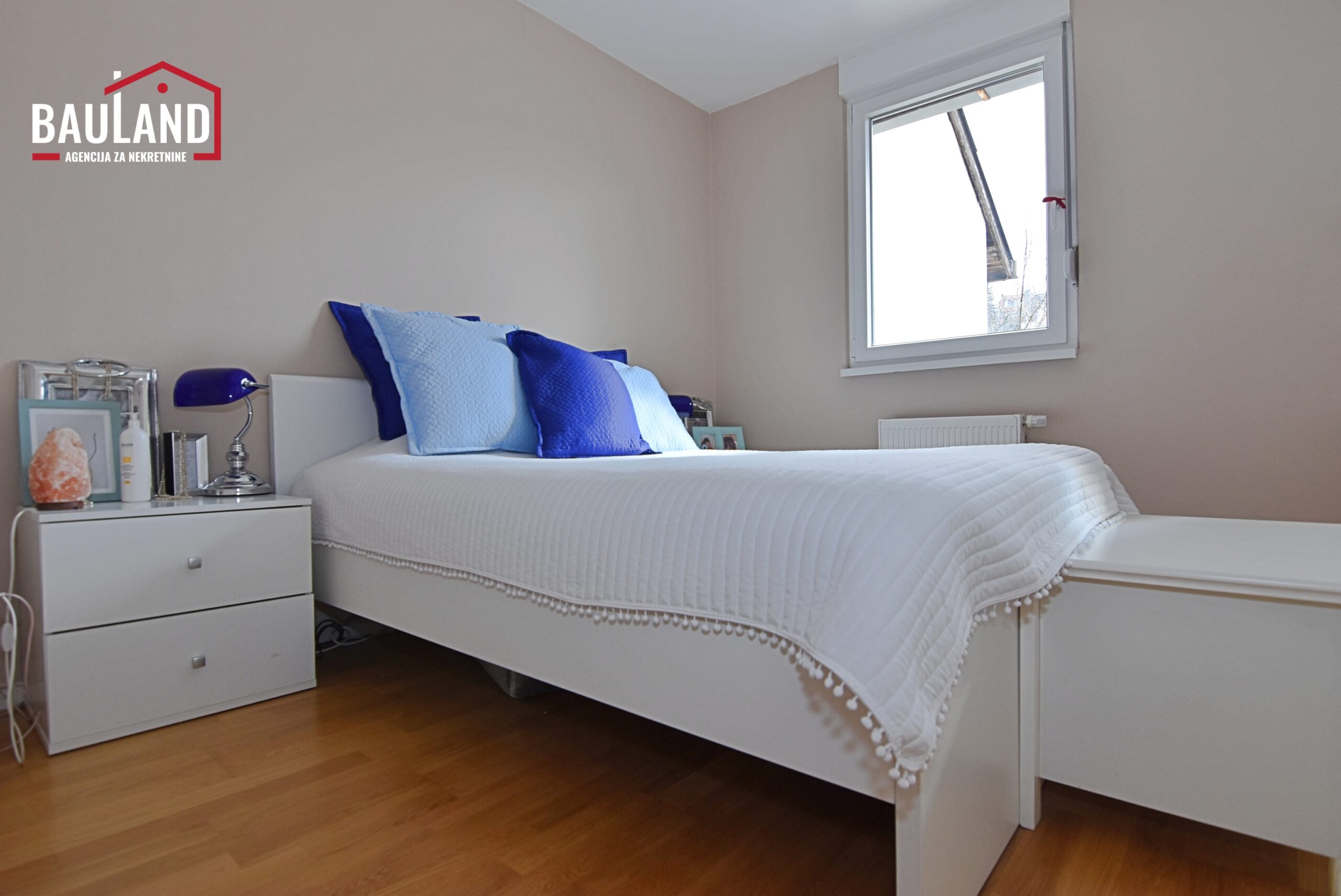 14 prodaja stana površine 76m2 III sprat ul. Avde Smajlovića