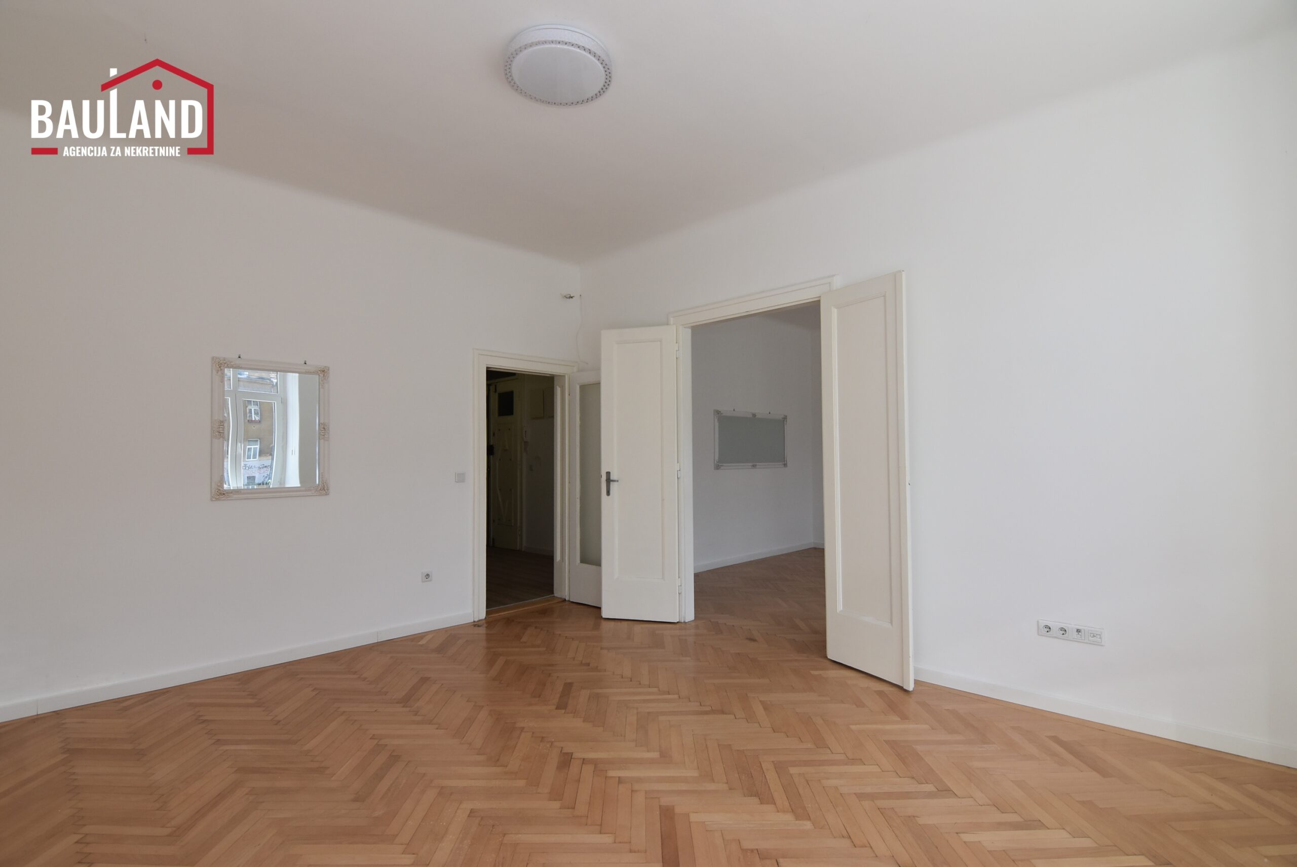 3 iznajmljuje se poslovni prostor u užem dijelu grada u ulici Jadranska