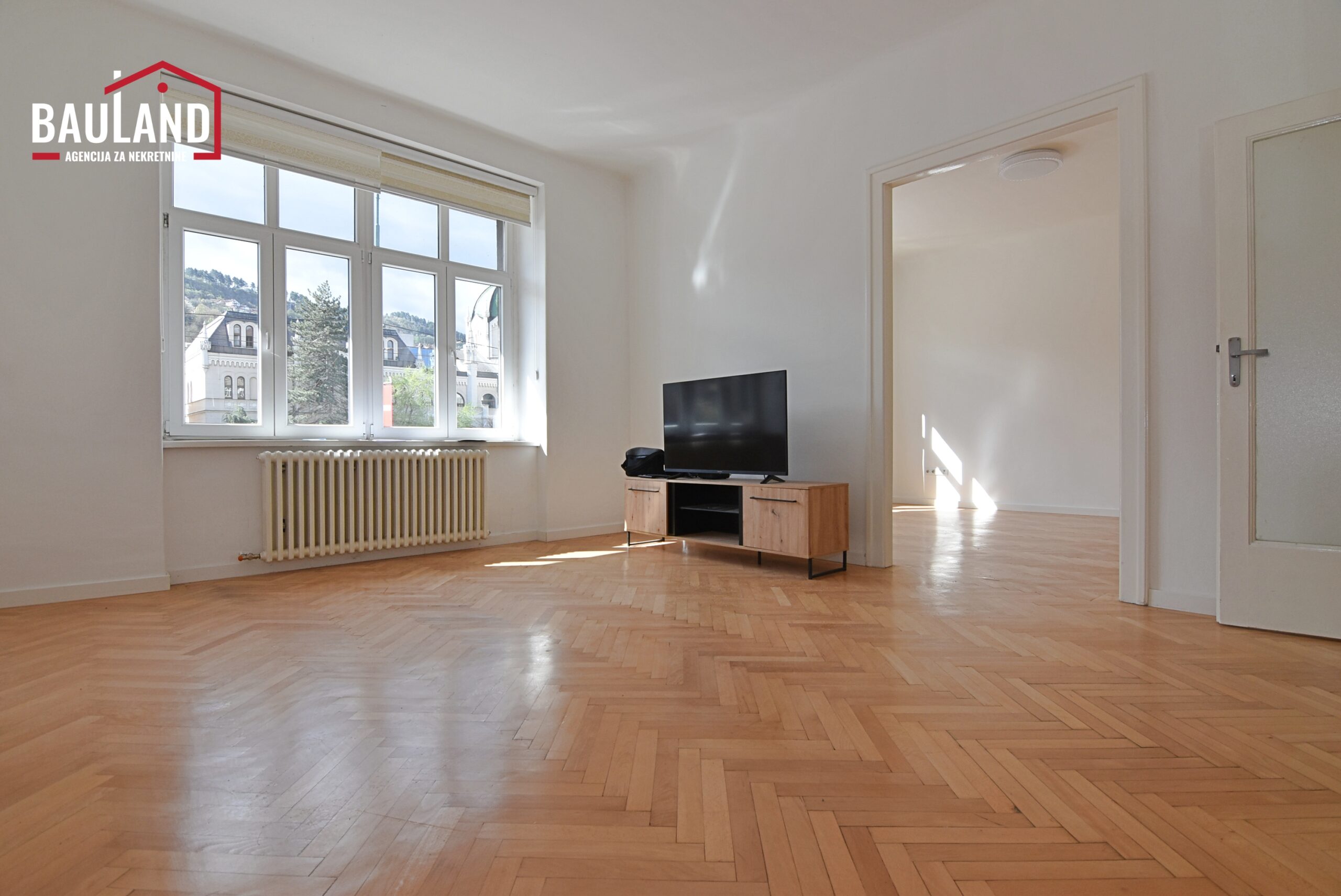 5 iznajmljuje se poslovni prostor u ulici Jadranska u Općini Centar