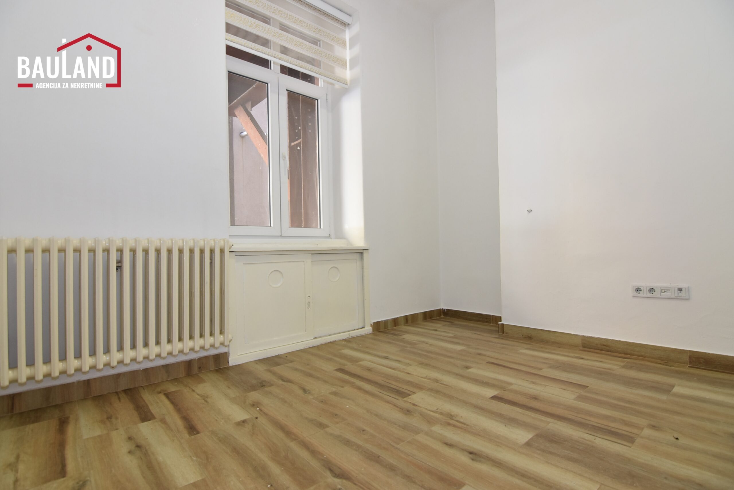 8 poslovni prostor za najam 80m2 ul. Jadranska Općina Centar