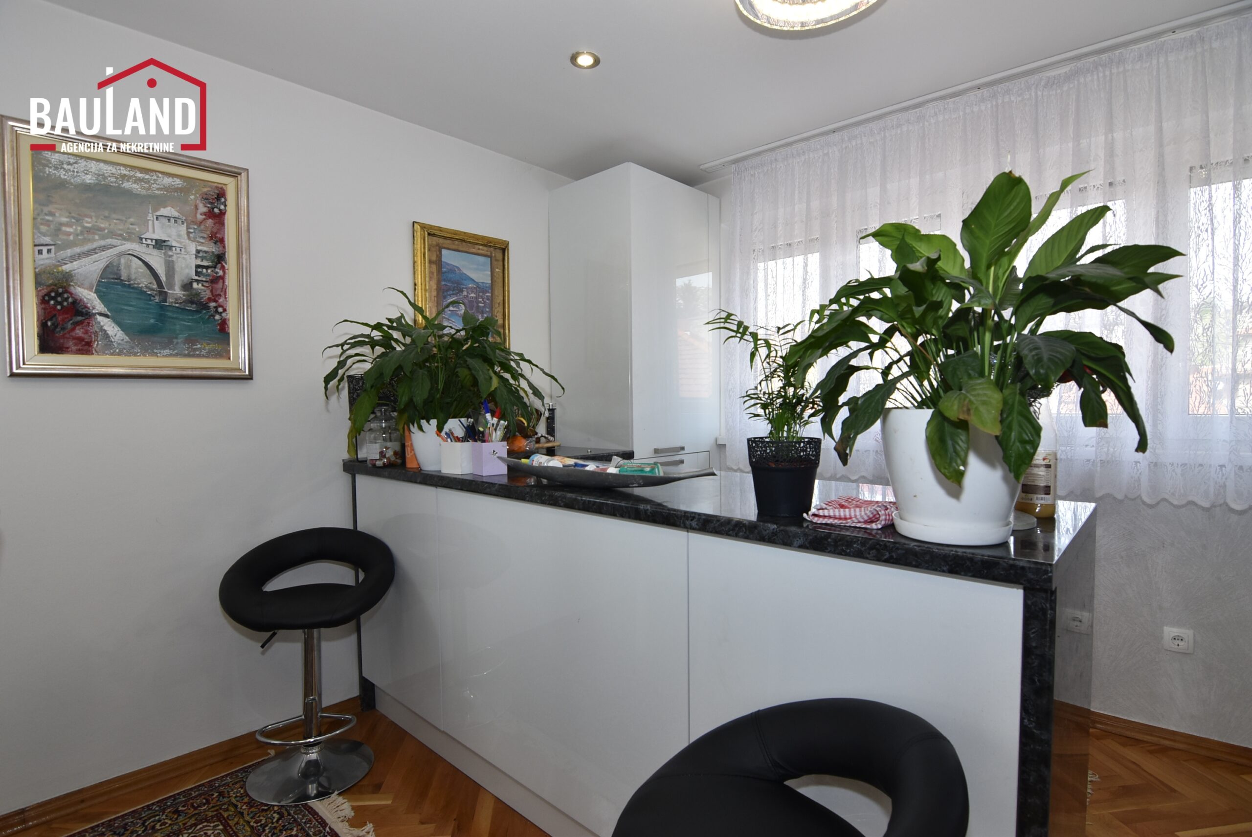 7 prodaja stana 97m2 III sprat Stari Grad