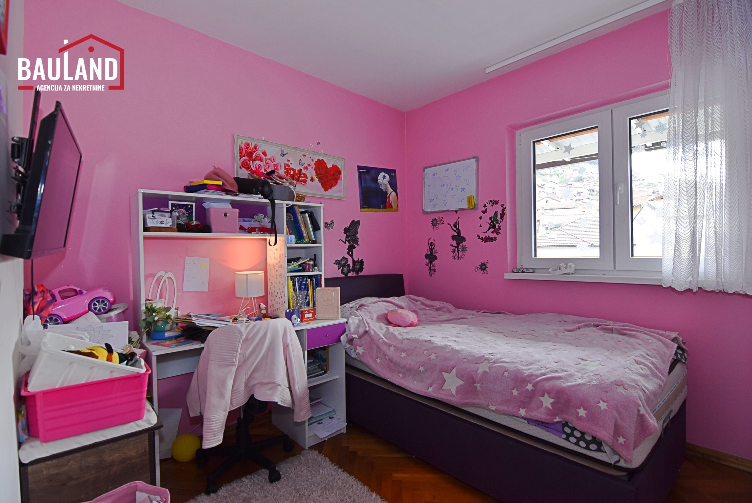 12 prodaja stana Stari Grad