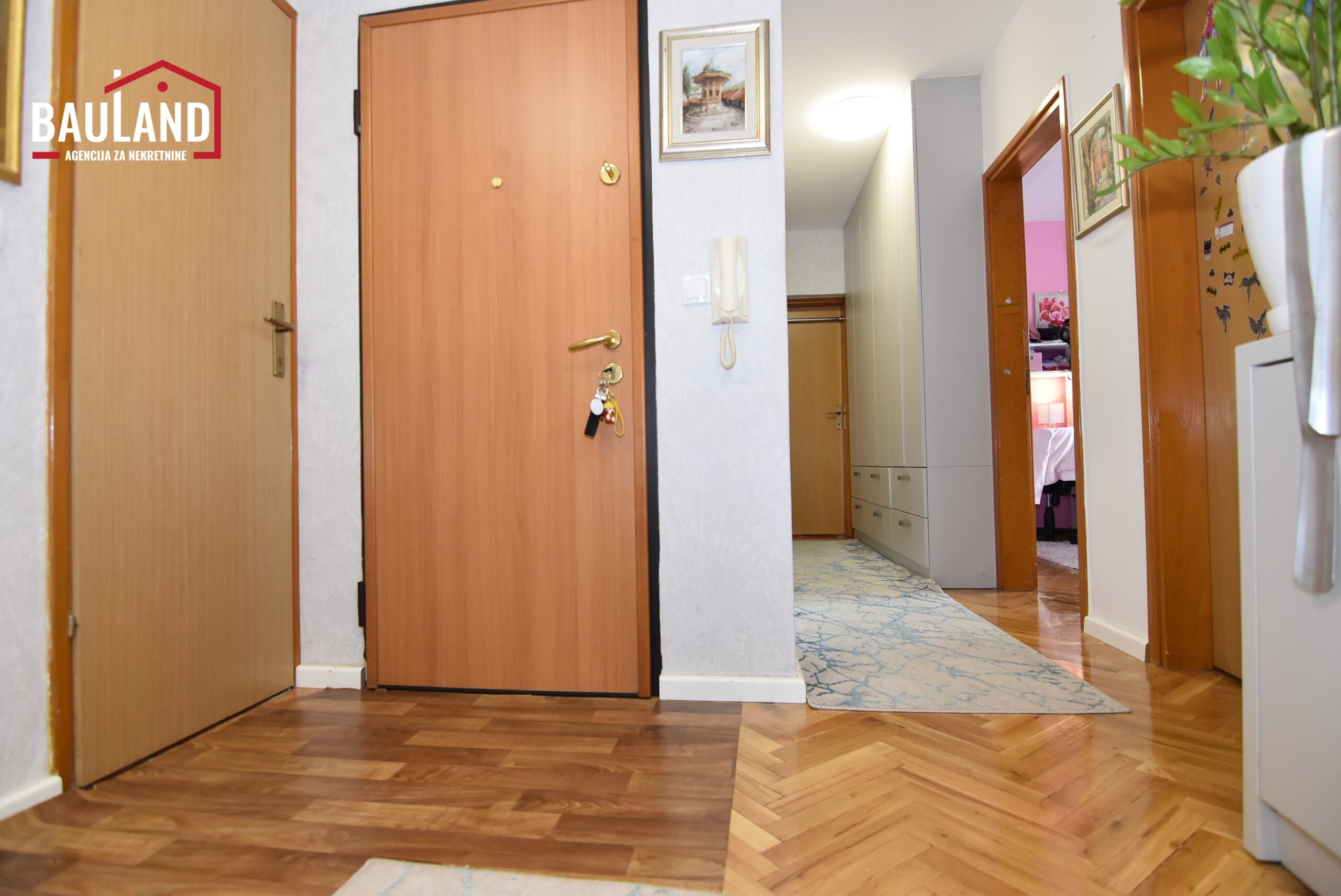 16 prodaja stana 97m2 Stari Grad