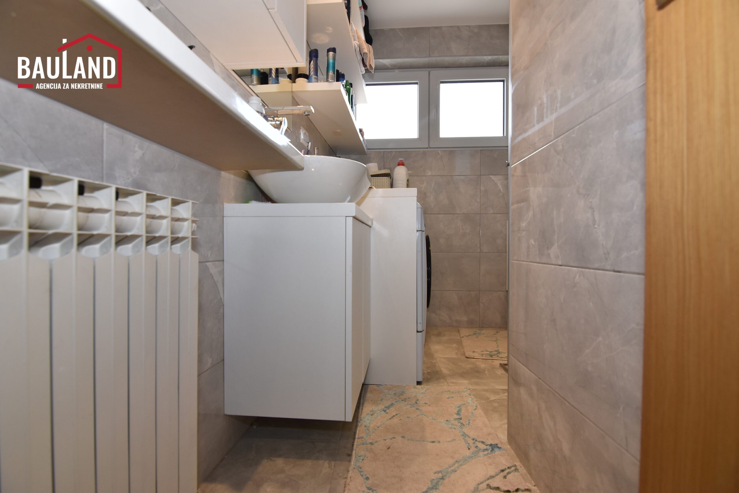 17 stan za prodaju III sprat bez lifta