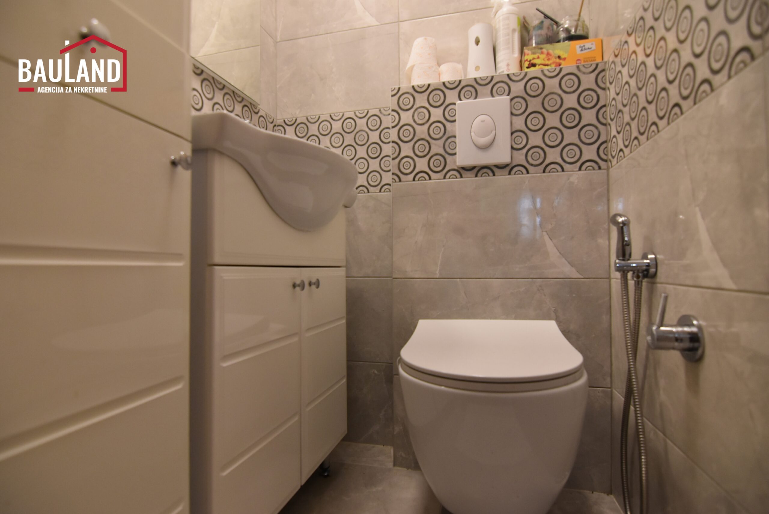 19 prodaja stana 97m2