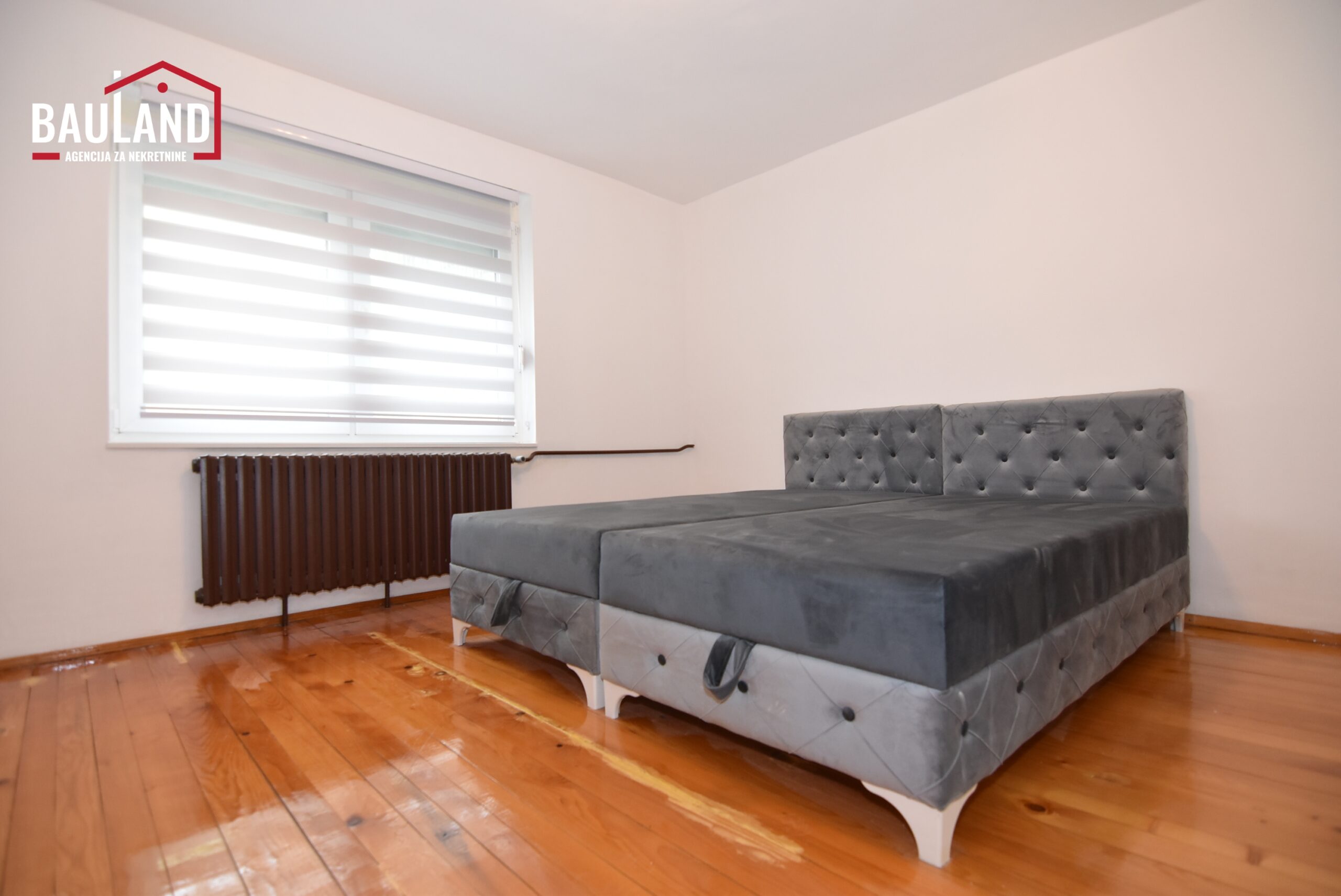 8 najam renoviranog trosobnog stana u Hrasnici