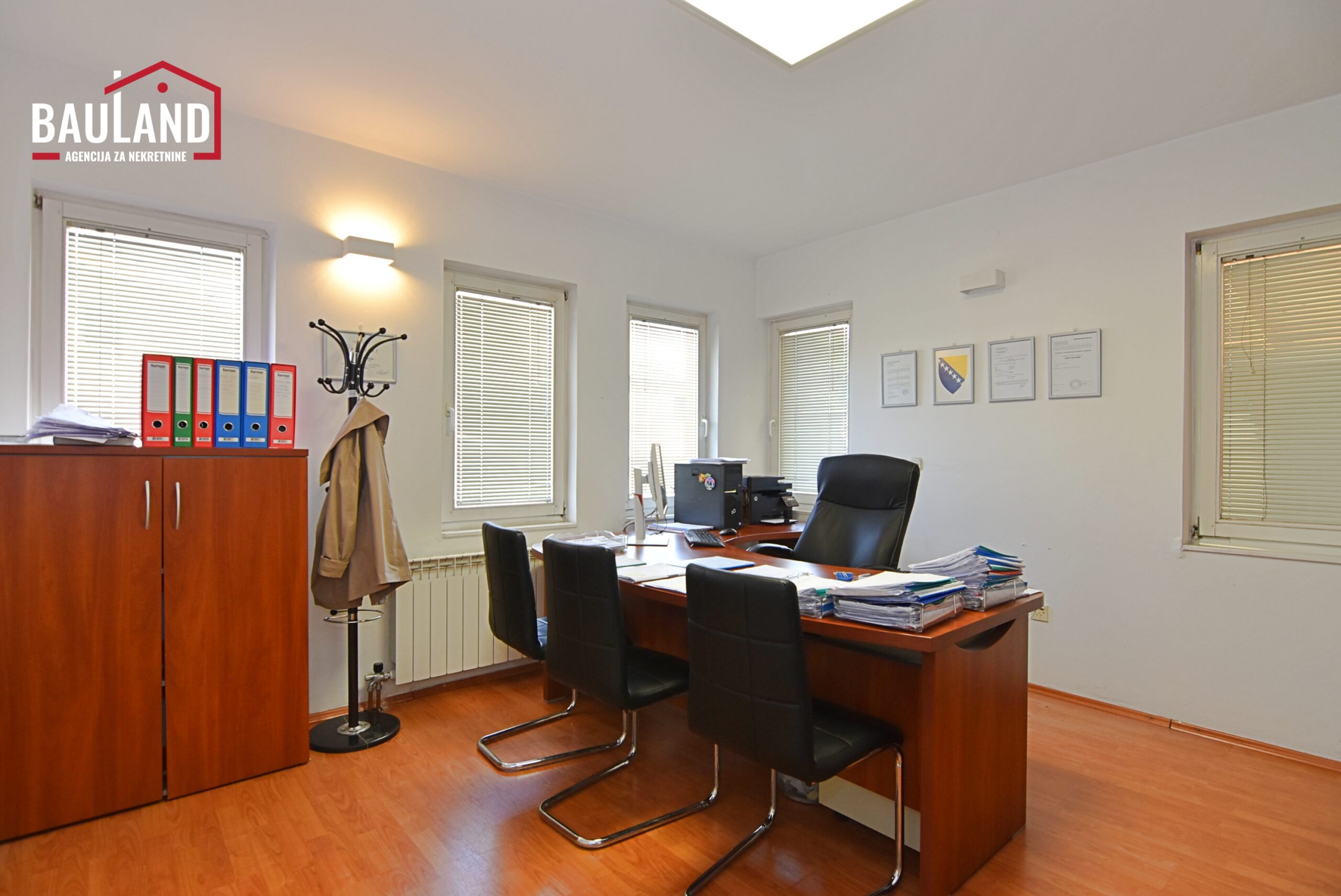 2 poslovni prostor za najam 50m2 prizemlje naselje Vraca ul. Pavla Lukača