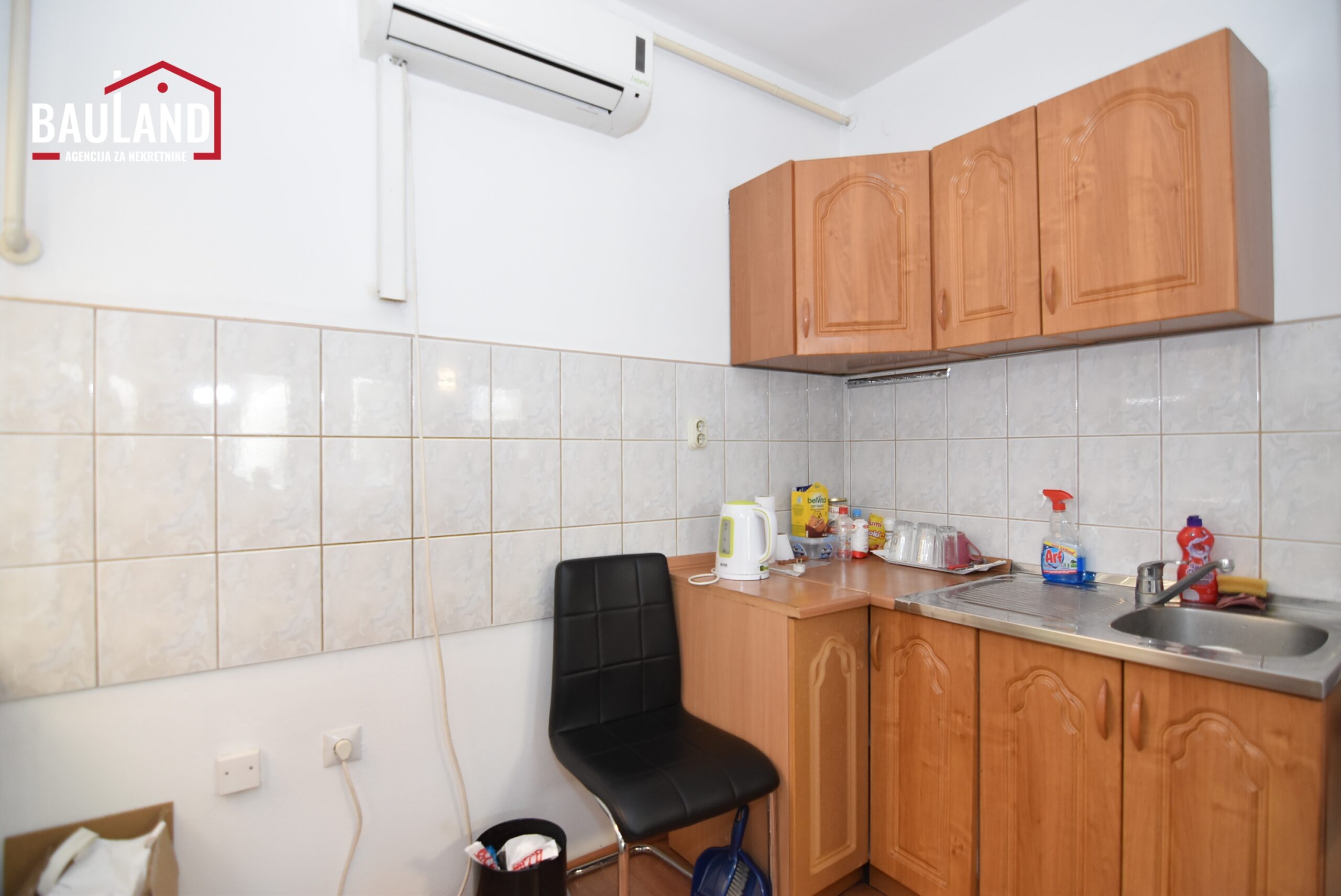 5 iznajmljuje se poslovni prostor na duži period minimalno na godinu dana Općina Novo Sarajevo