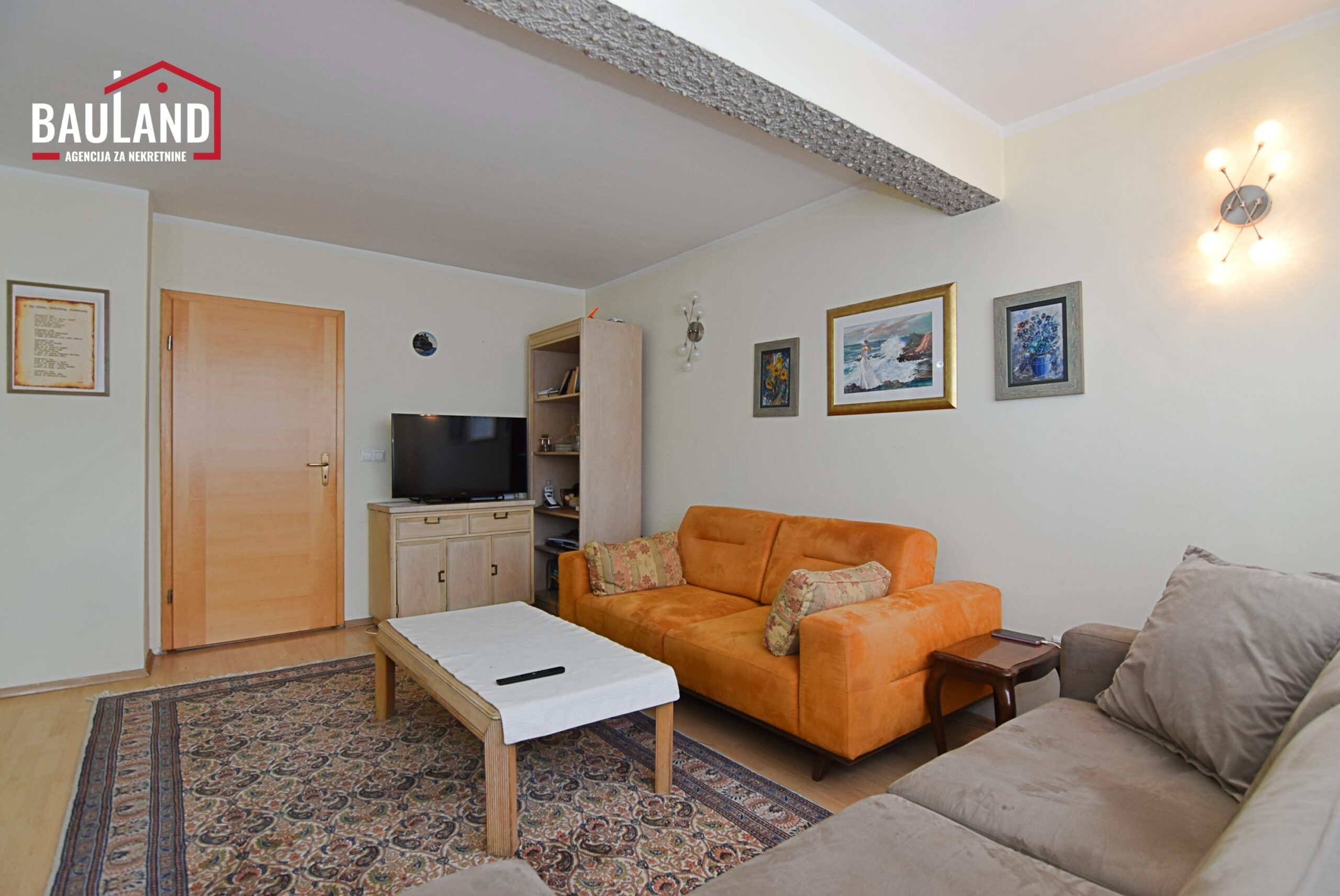 4 na prodaju trosoban dvoetažni stan na Grbavici Općina Novo Sarajevo