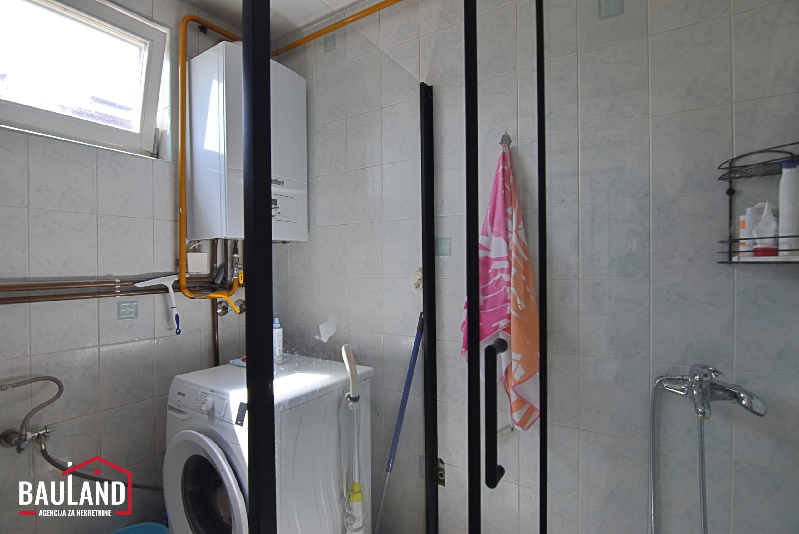 11 stan za prodaju površine 106m2 V sprat Novo Sarajevo