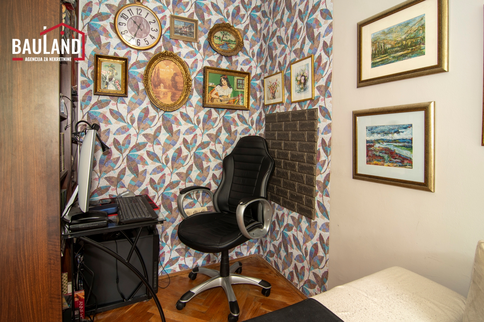 4 prodaja stana površine 53m2 visoko prizemlje Džemala Bijedića naselje Čengić Vila