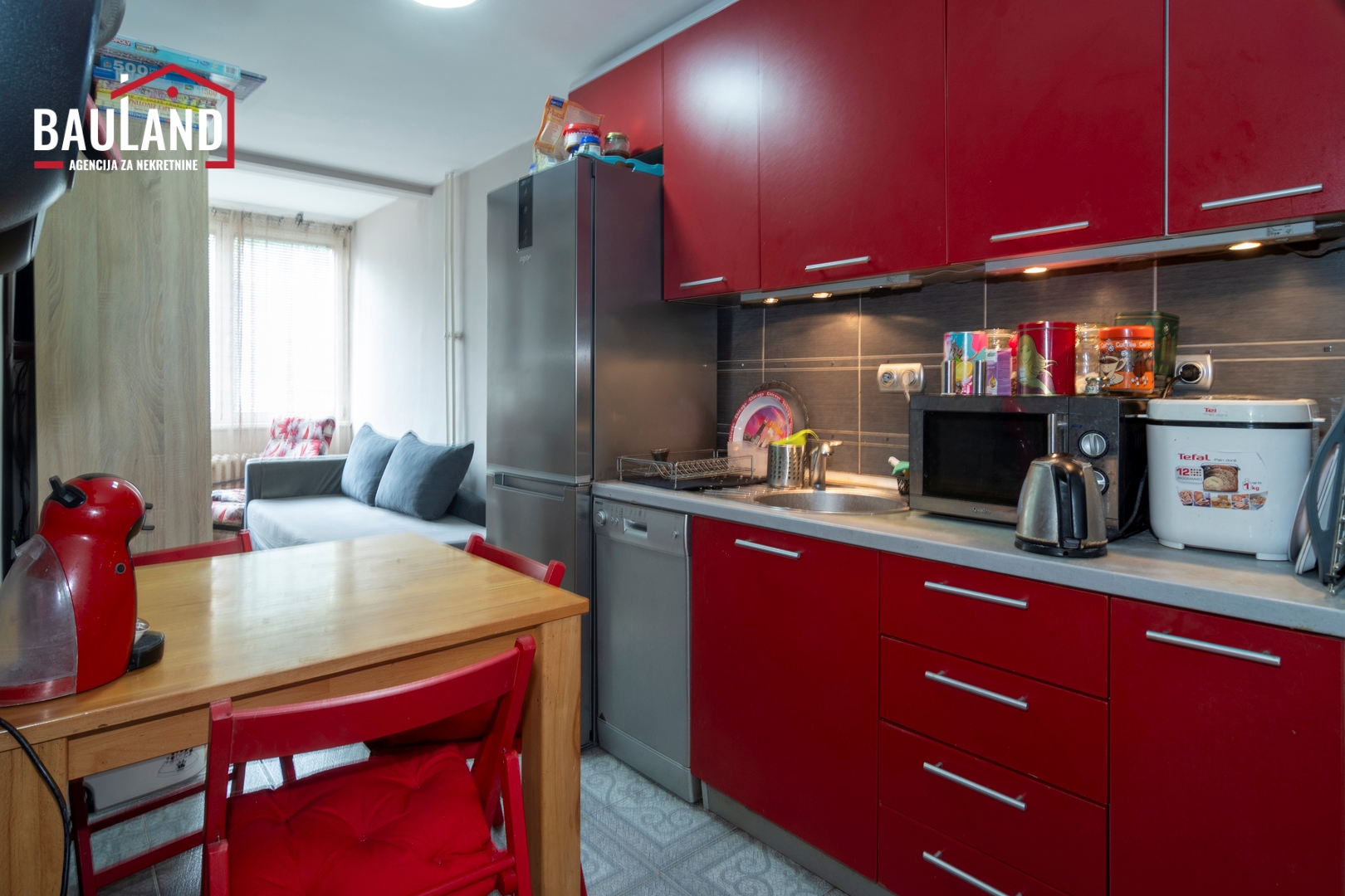 6 stan za prodaju 53m2 ul. Džemala Bijedića Novo Sarajevo