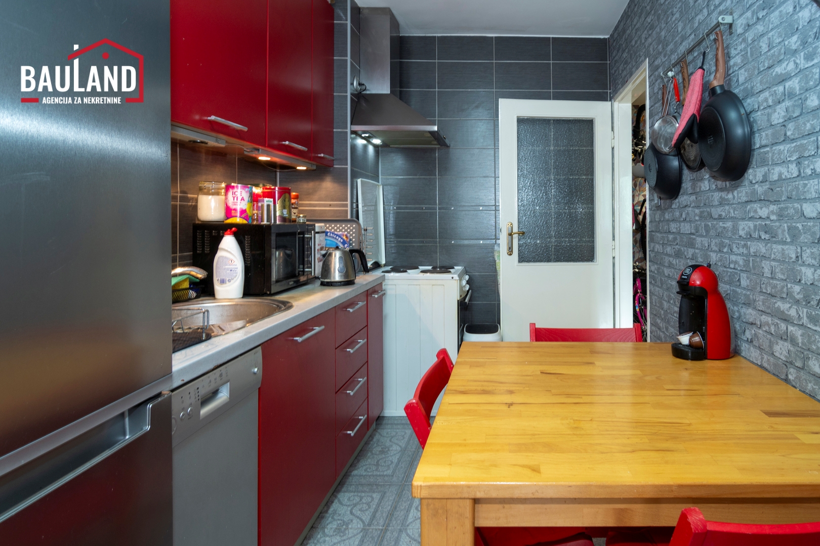 7 stan za prodaju 53m2 visoko prizemlje Novo Sarajevo