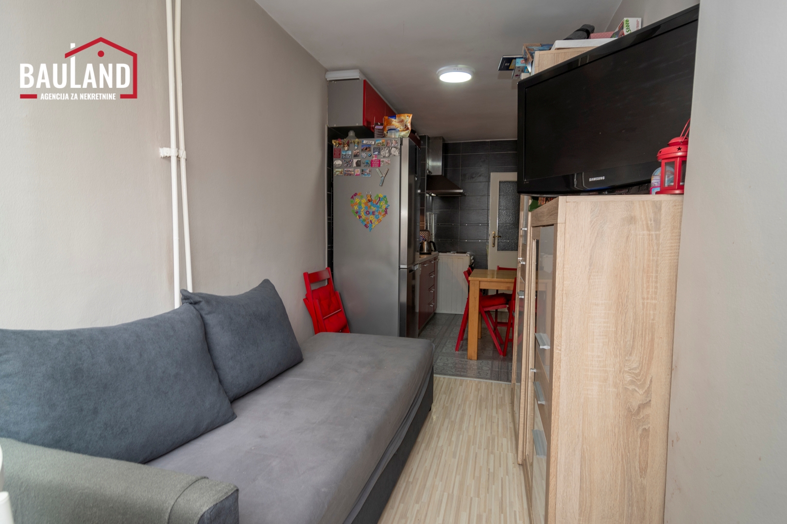 8 stan za prodaju 53m2 visoko prizemlje naselje Čengić Vila, Općina Novo Sarajevo