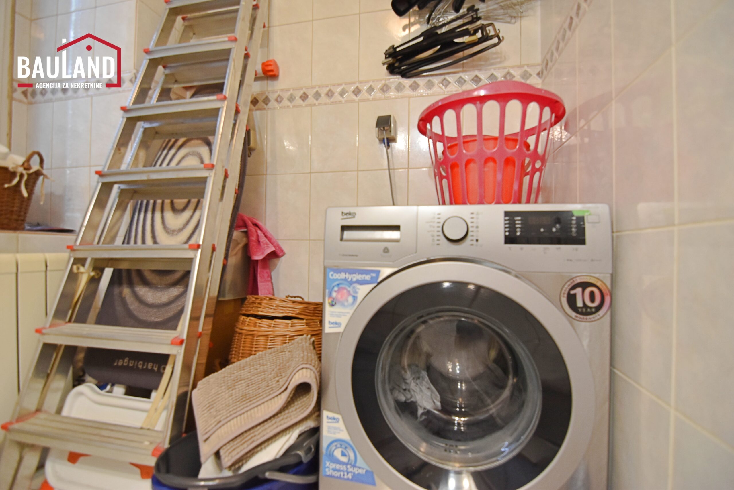 22 prodaja stana 110m2 I sprat Centar