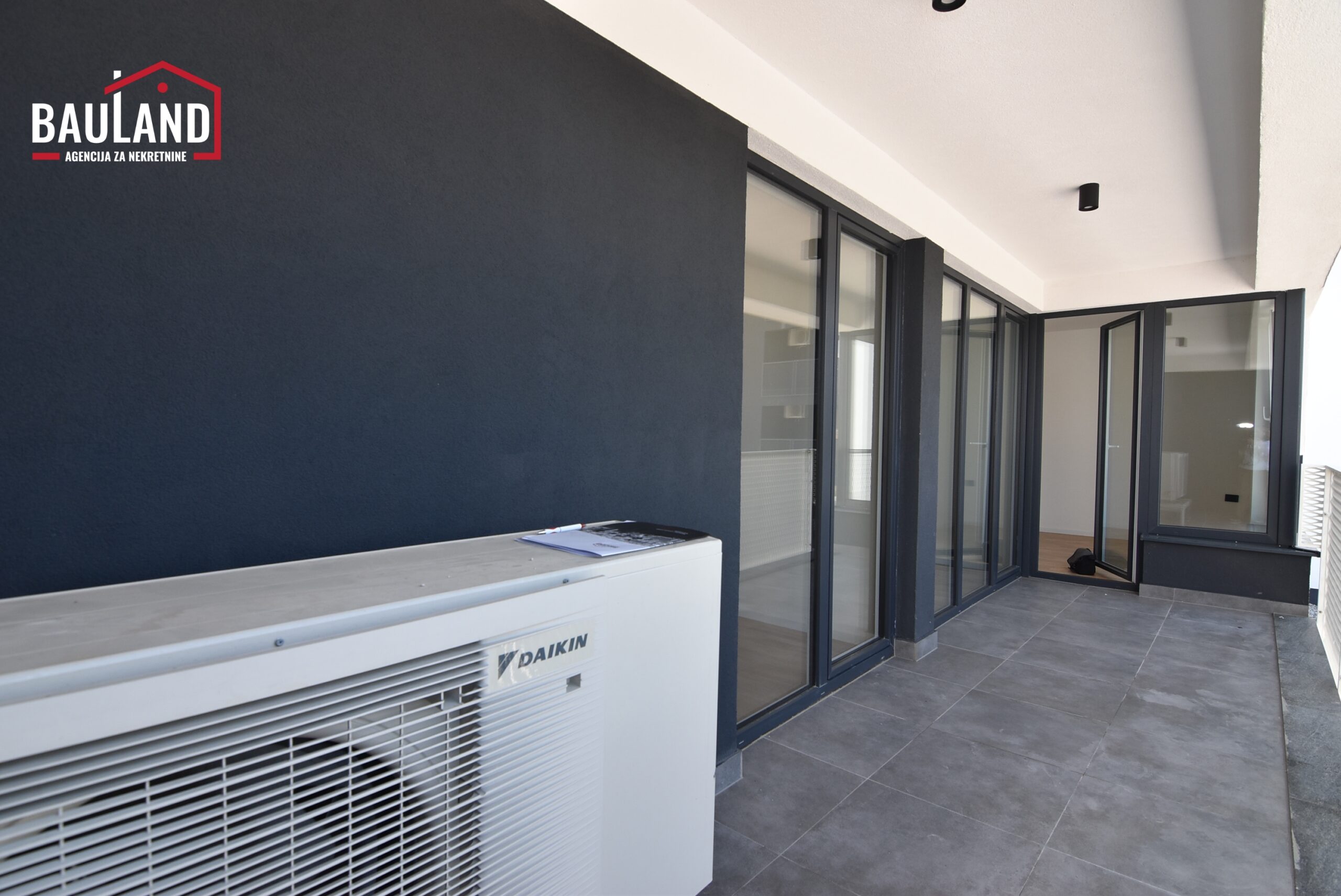 13 najam poslovnog prostora na Ilidži 81m2 Otes