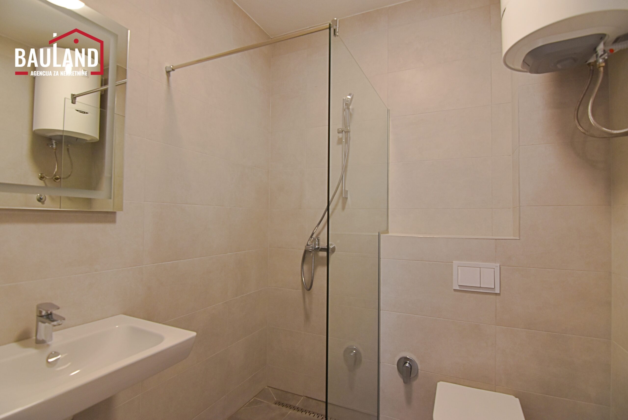 17 poslovni prostor površine 81m2 II sprat Općina Ilidža