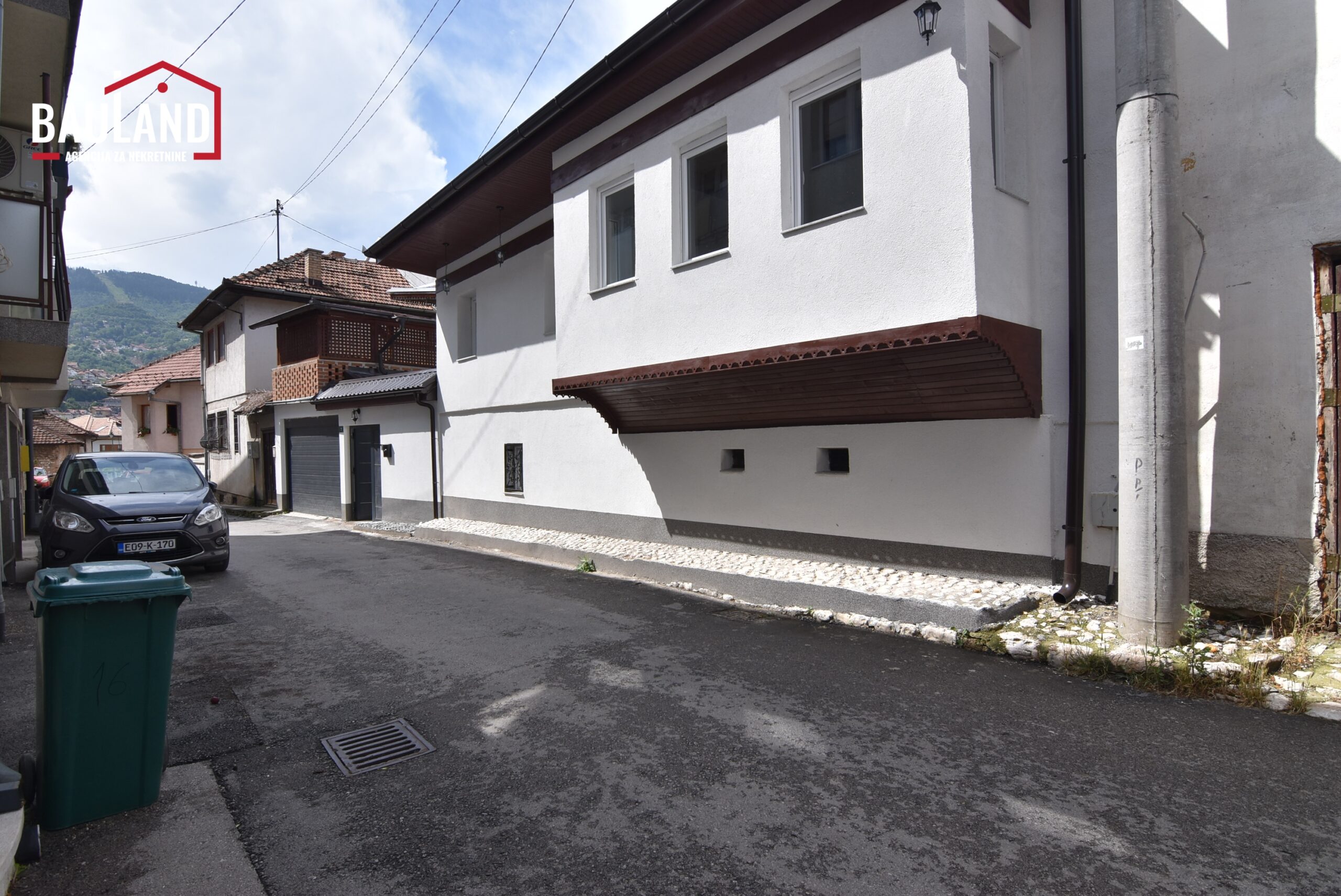 Zwei Familienhäuser mit separatem Eingang und gemeinsamem Garten / Kovači, Općina Stari Grad Sarajevo