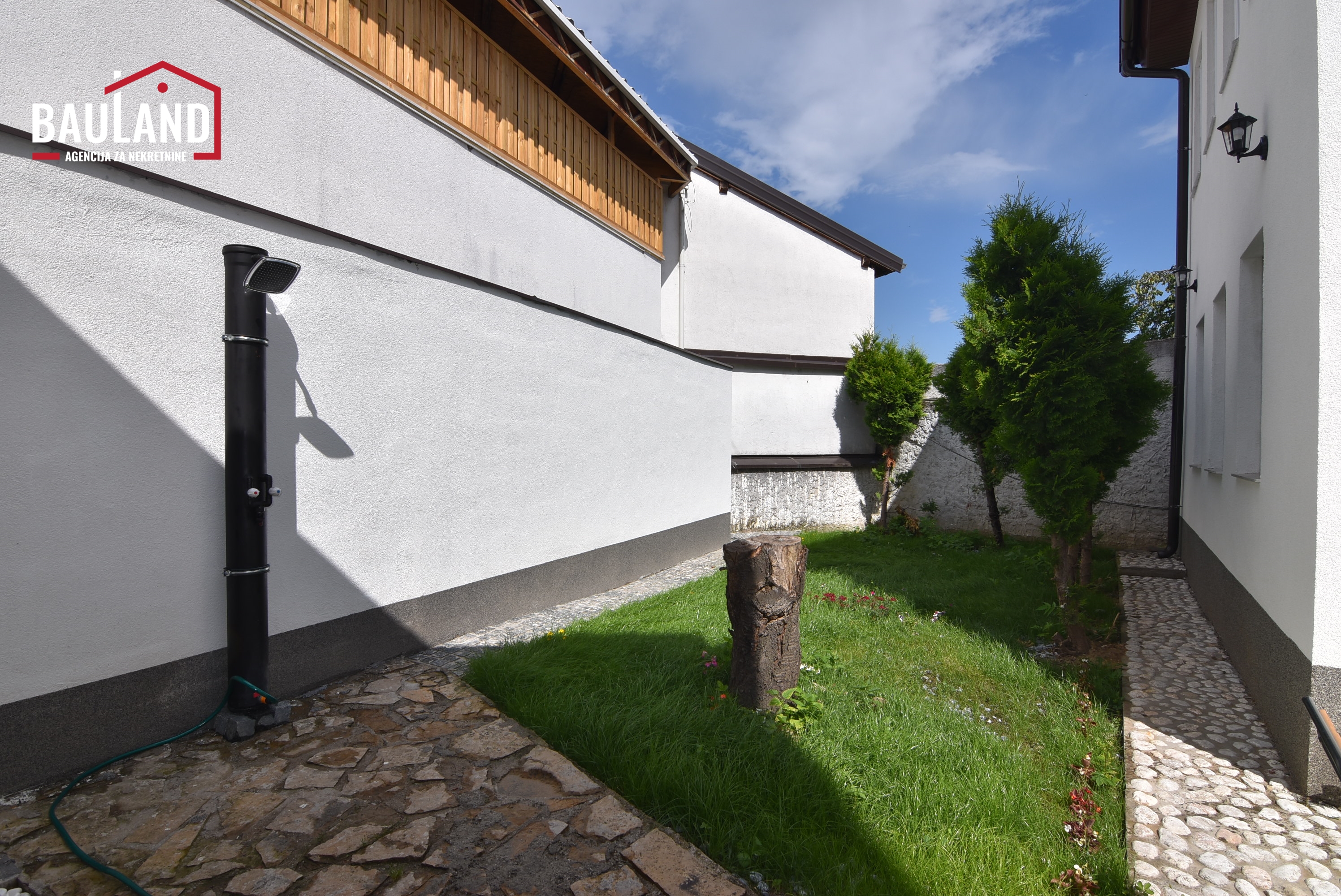 9 kuće za najam na duži period naselje Kovači Općina Stari Grad Sarajevo