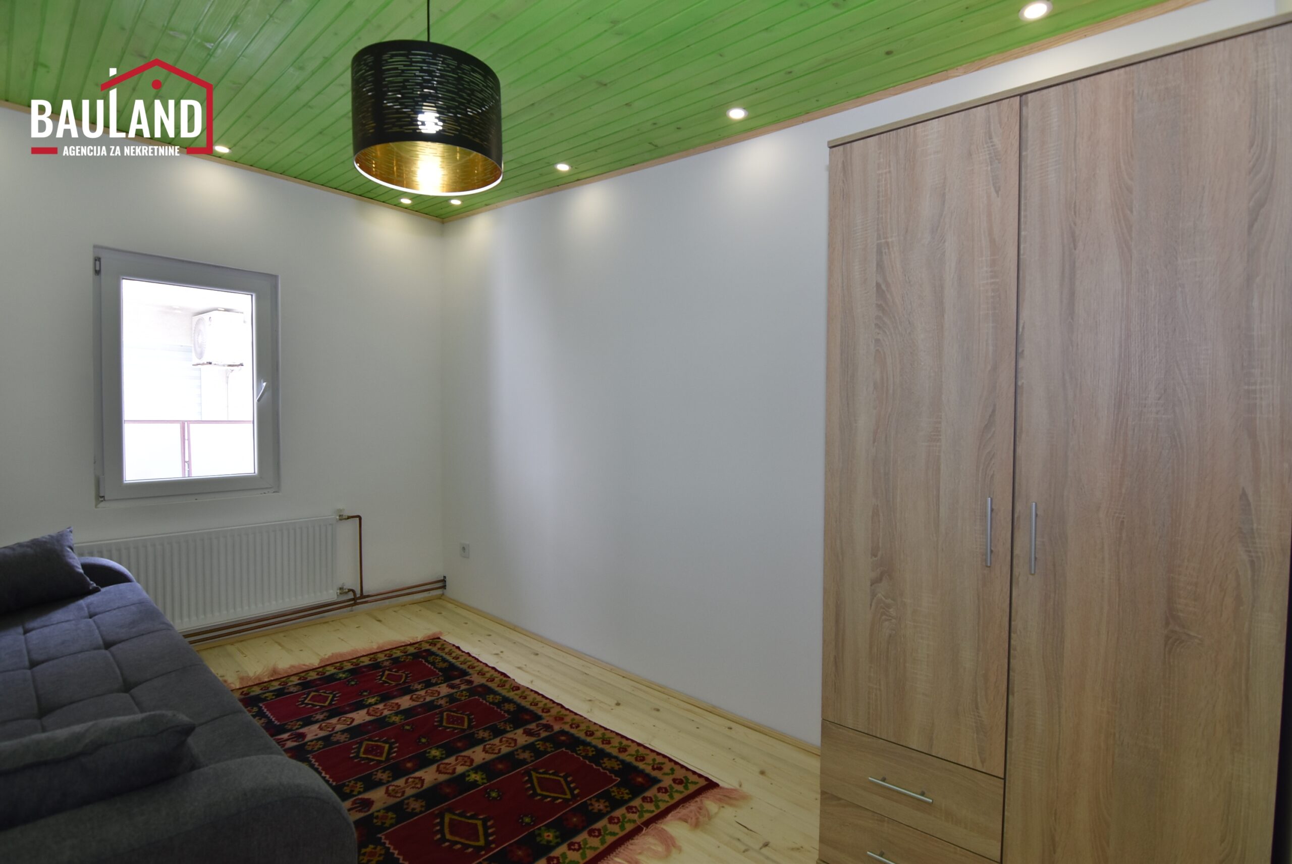 30 iznajmljuju se kuće sa odvojenim ulazom i zajedničkim dvorištem u ulici Očaktanum Stari Grad Sarajevo