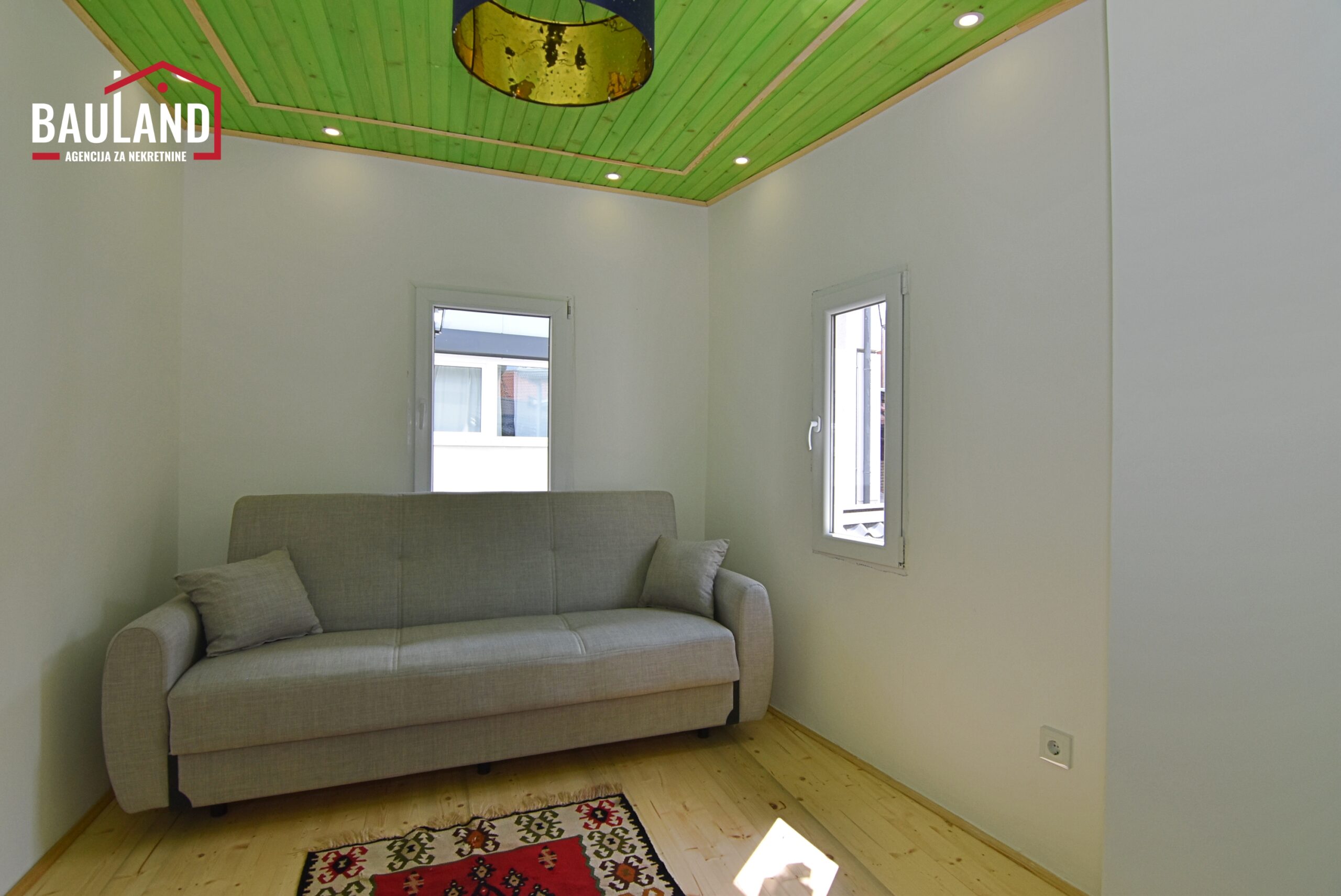 32 iznajmljuju se dvije kuće sa odvojenim ulazima u ulici Očaktanum Stari Grad Sarajevo