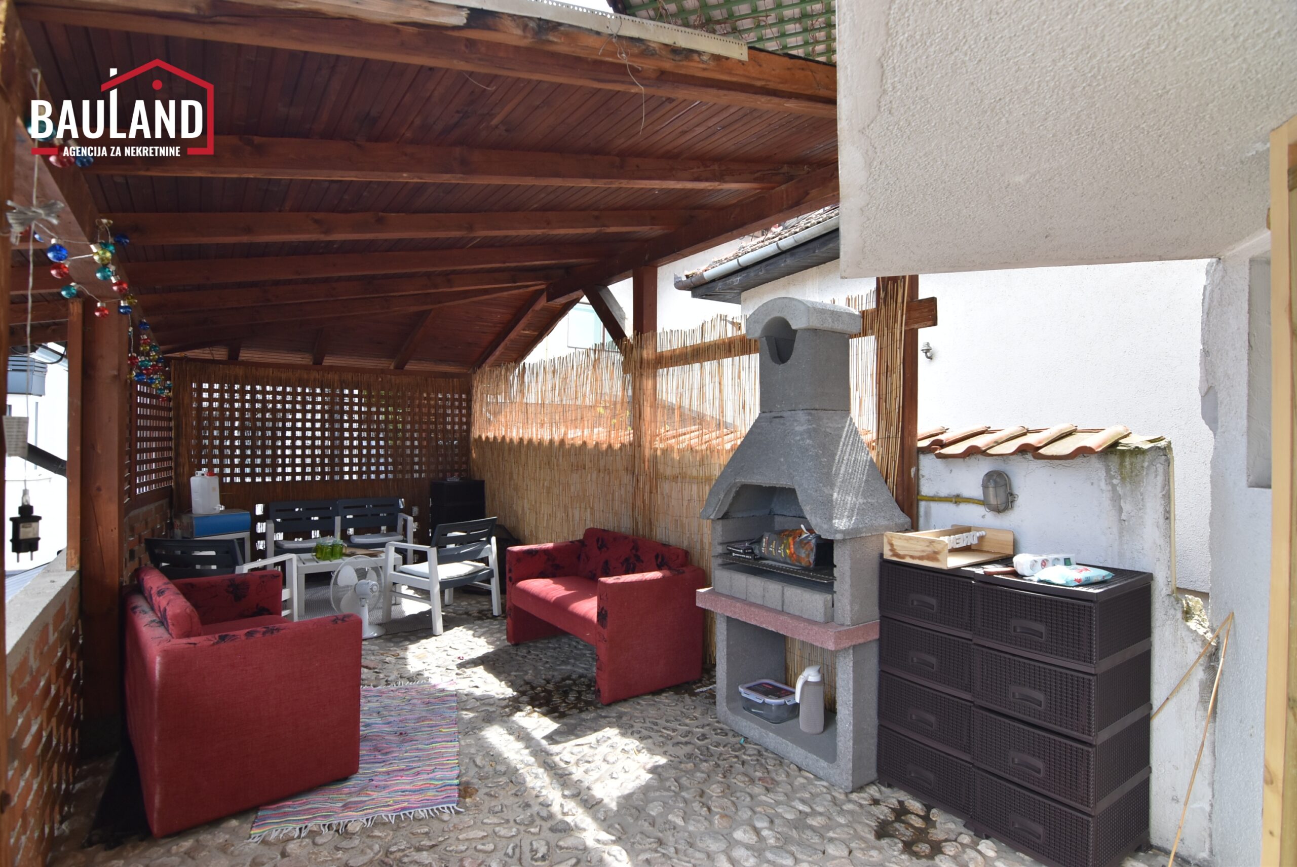 53 kuće za najam zajedničko dvorište stari Grad Sarajevo naselje Kovači