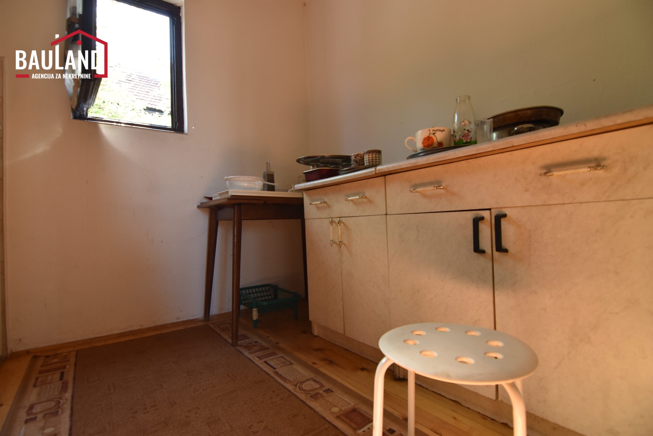 12 kuća za prodaju sagrađena na zemljištu površine 253m2